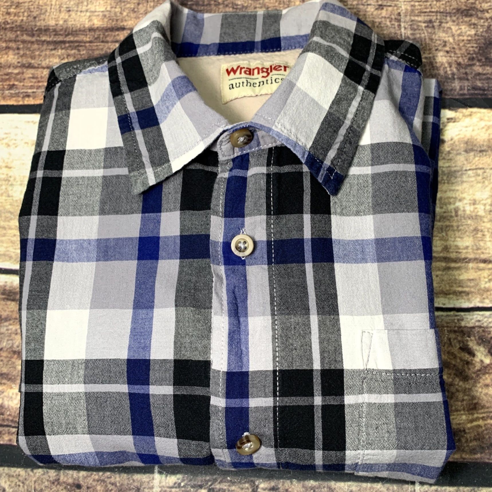 Wrangler Wrangler Short Sleeve Shirt Mens Large Blue Plaid Button-Up Western Shirt Size US L / EU 52-54 / 3 - 8 Thumbnail