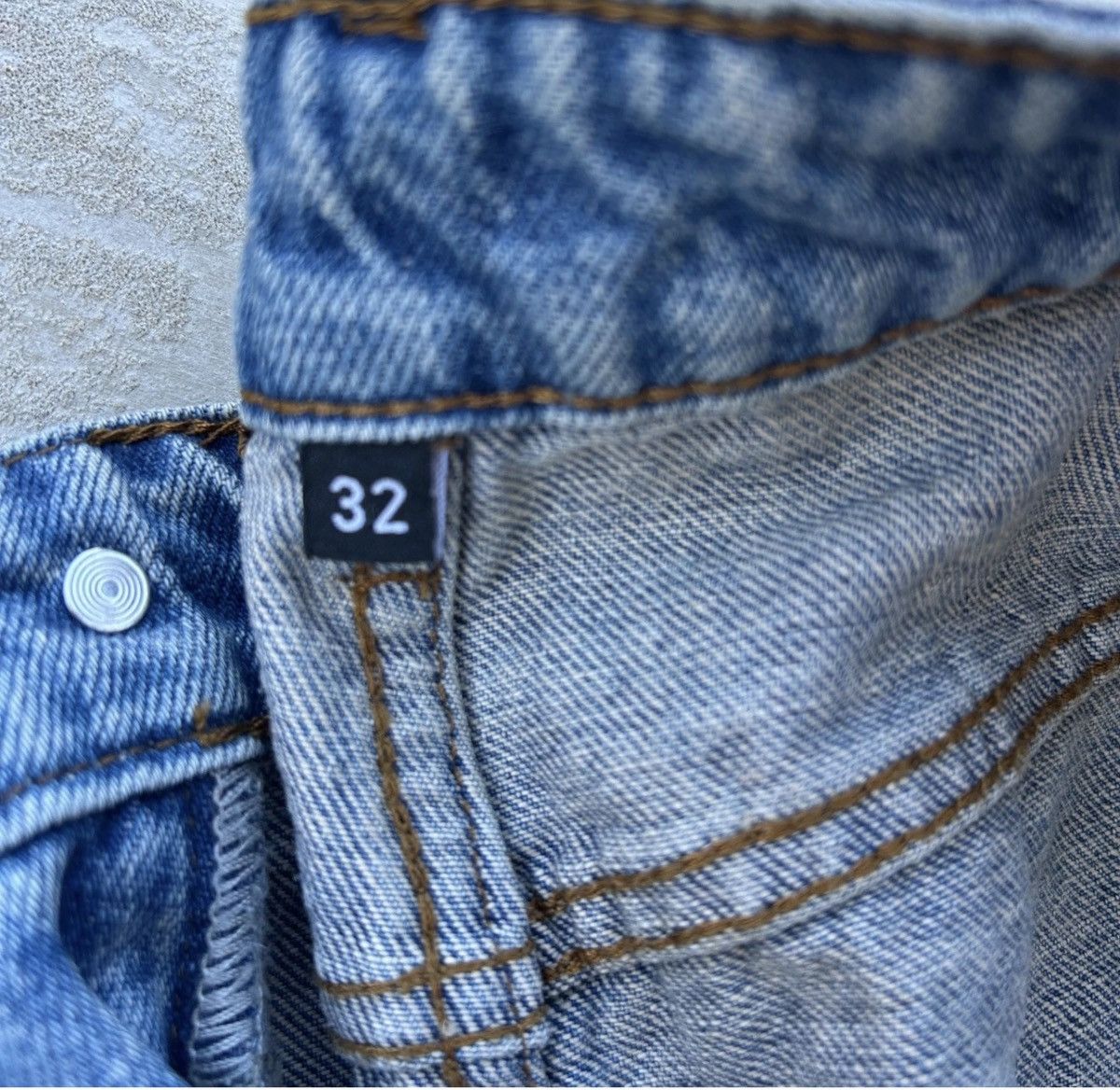 basketcase gallery Basketcase Gallery LAX Baggy Light Wash Denim Jeans Size US 32 / EU 48 - 3 Thumbnail
