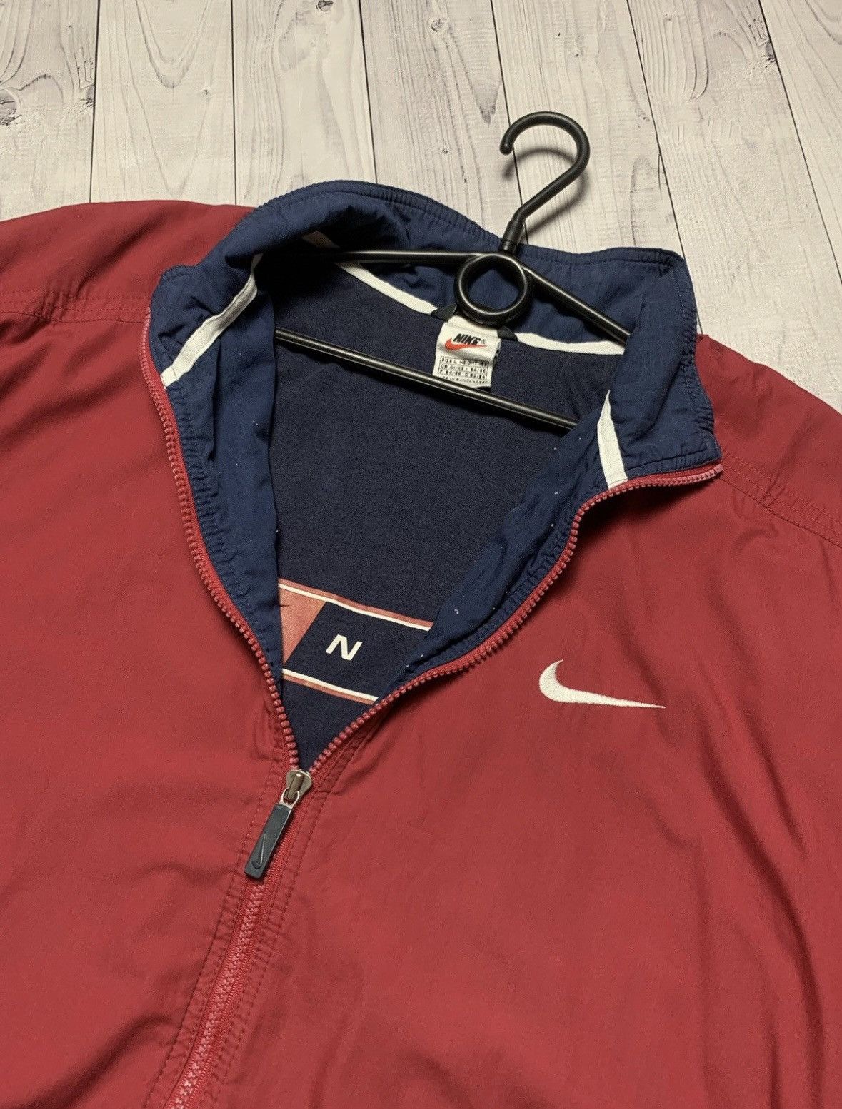 Nike × Vintage Vintage Nike track jacket size L logo red distressed Size US L / EU 52-54 / 3 - 3 Thumbnail