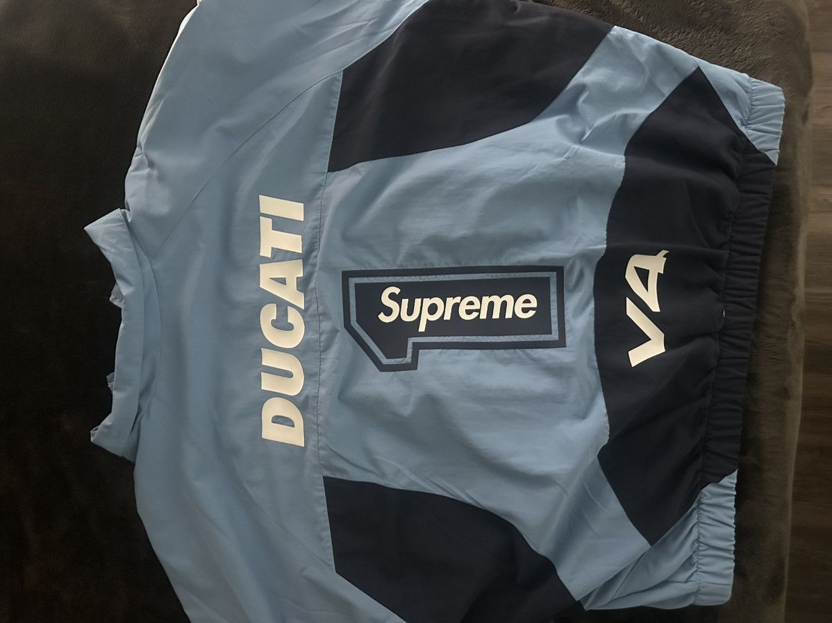 Supreme Supreme x Ducati jacket Size US M / EU 48-50 / 2 - 2 Thumbnail