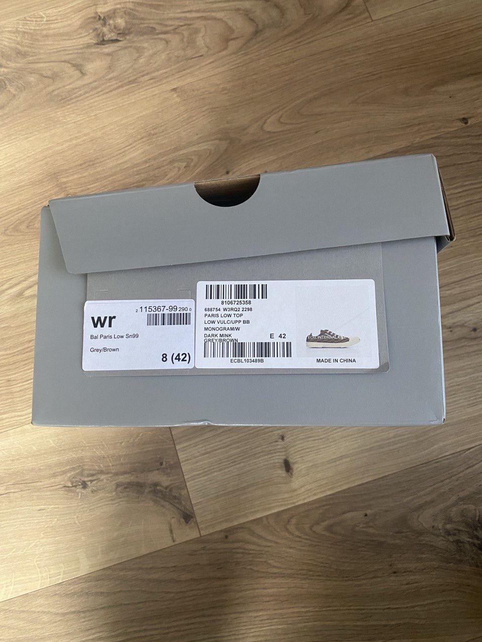 Balenciaga ❗️BRAND NEW Balenciaga Paris Low Top Sneakers❗️ Size US 9 / EU 42 - 8 Thumbnail