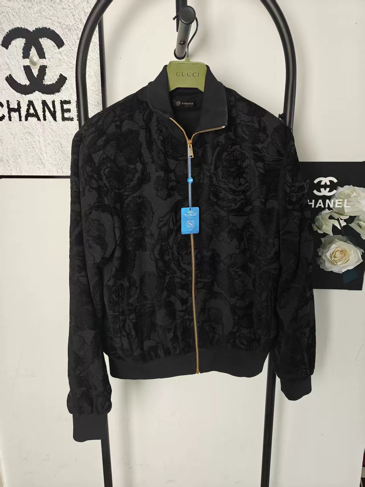Versace Versace Zip Jacket in Excellent Condition Size US M / EU 48-50 / 2 - 1 Thumbnail