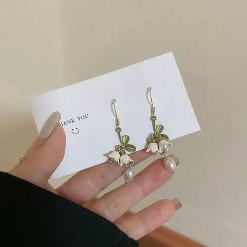 Designer × Jewelry × Vintage Elegant Flower Dangle Drop Earrings for Women,Pearl Earrings Size ONE SIZE - 2 Thumbnail