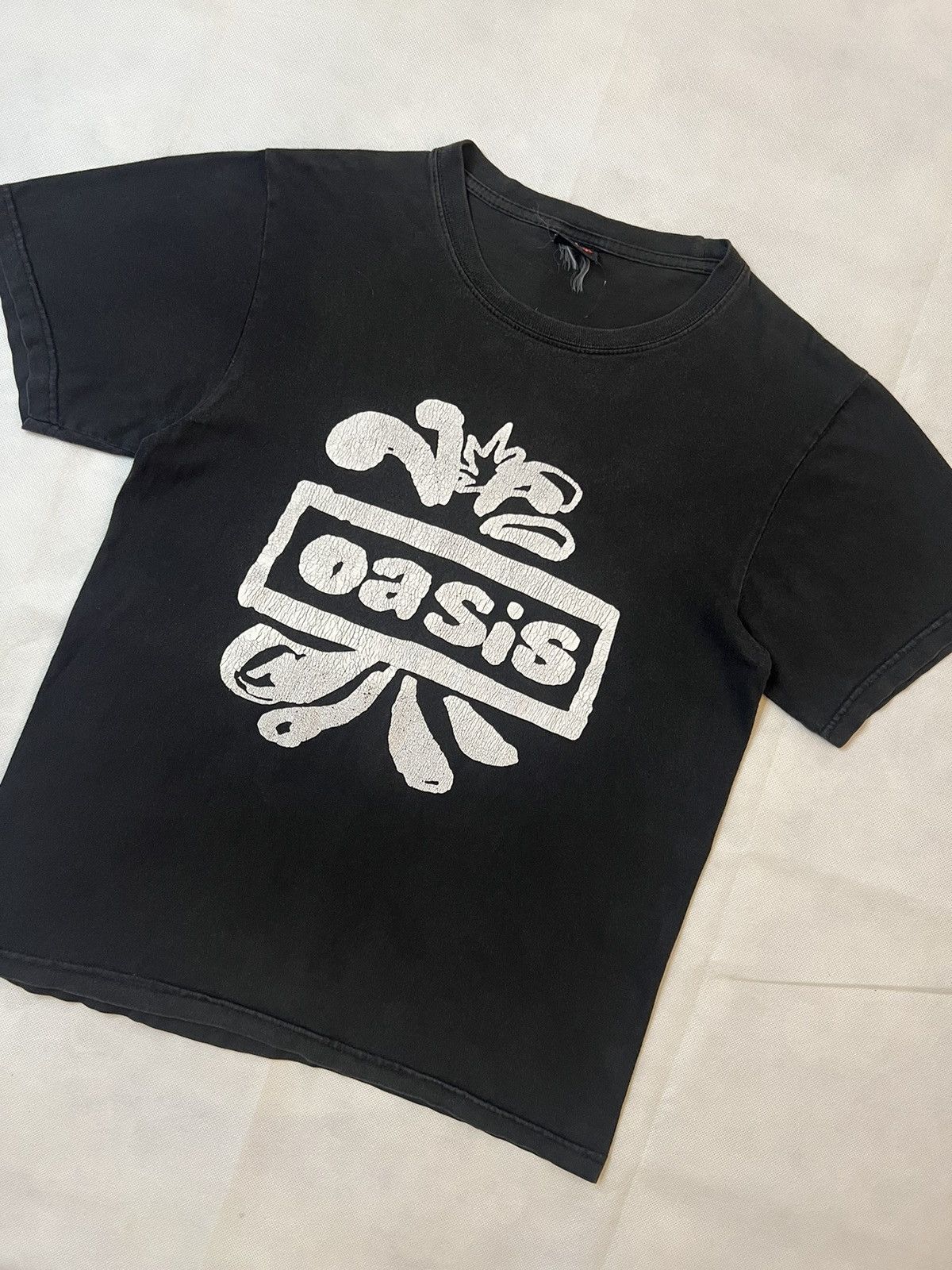 Band Tees Vintage 90's Oasis Dig Out Your Soul Band Tees Size US S / EU 44-46 / 1 - 6 Thumbnail