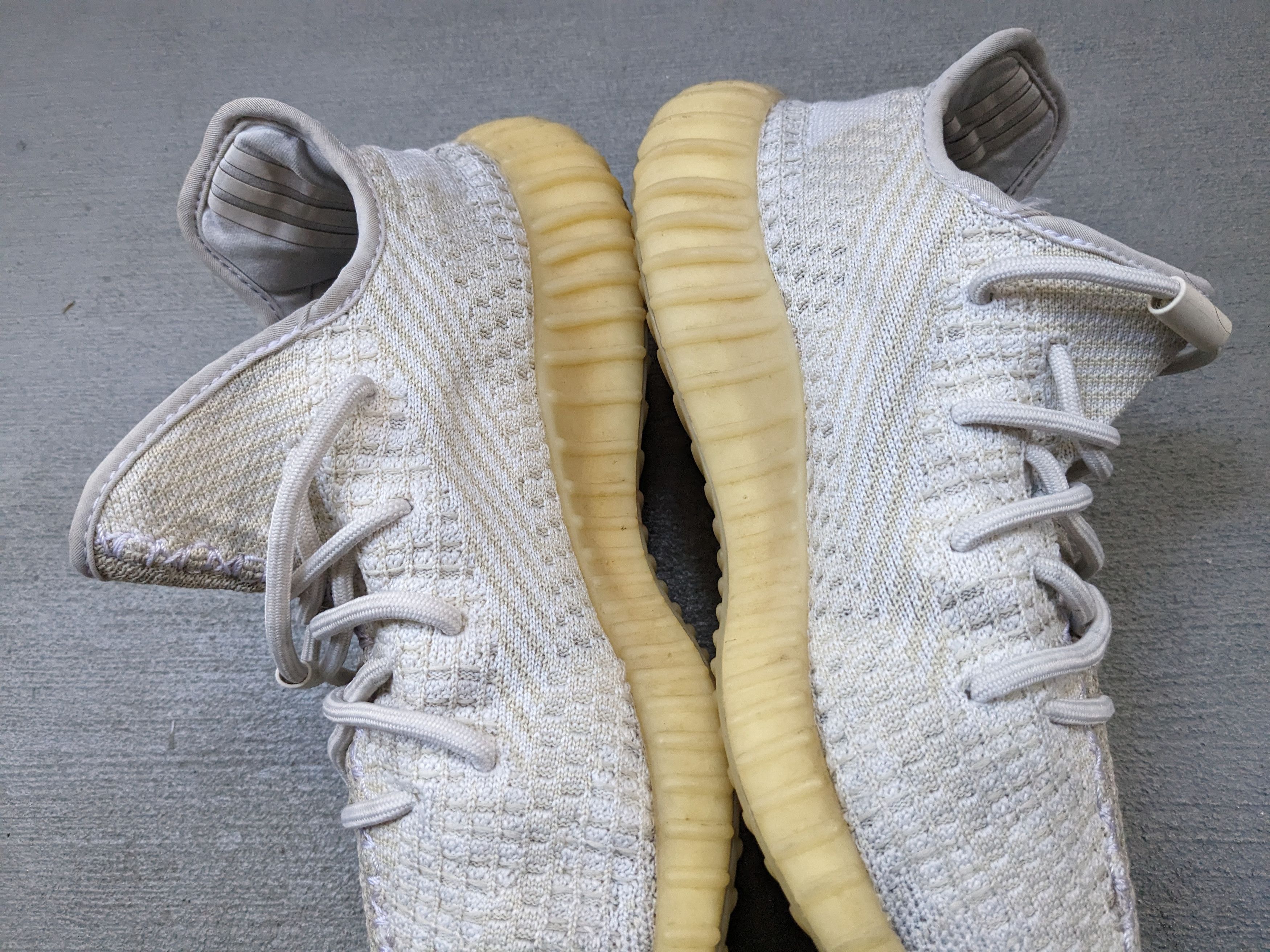 Adidas × Kanye West adidas Yeezy Boost 350 V2 Natural 9.5 FZ5246 Gray Kanye West Size US 9.5 / EU 42-43 - 9 Thumbnail