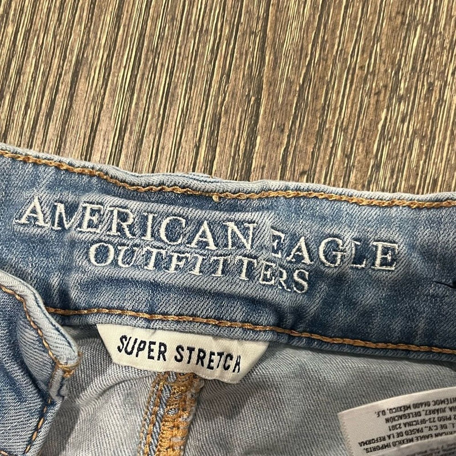 American Eagle Outfitters American Eagle Mom Cuffed Shorts High Rise Super Stretch 8 Size 30" / US 8 / IT 44 - 5 Thumbnail