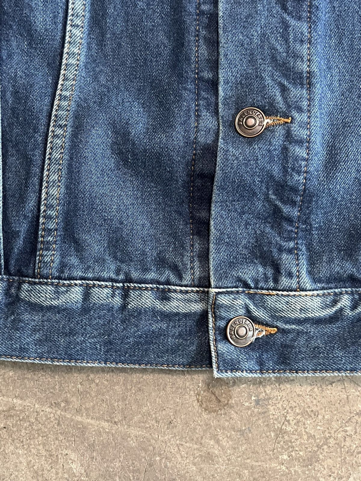 Balenciaga 19SS "YOU ARE THE WORLD" OVERSIZED DENIM JACKET Size US M / EU 48-50 / 2 - 3 Thumbnail