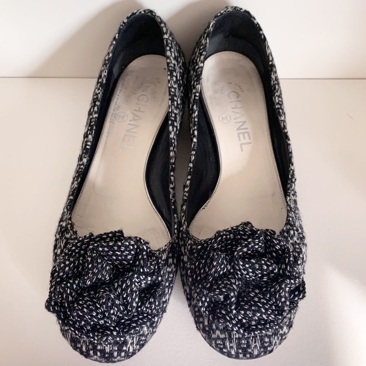 Chanel Tweed camellia toe ballerinas with small heel Size US 6.5 / IT 36.5 - 6 Thumbnail
