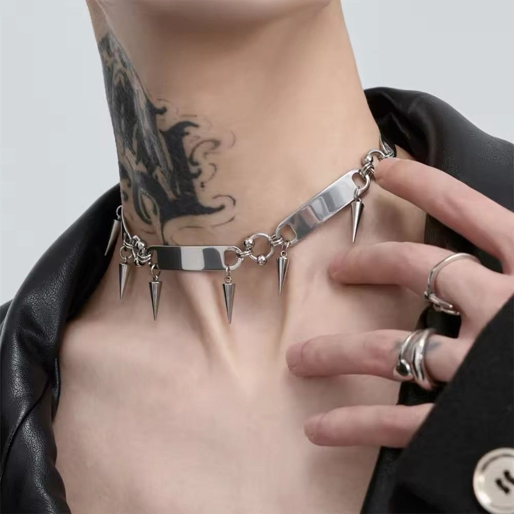 Jewelry Rivet Pendant Choker Chain Necklace Size ONE SIZE - 1 Thumbnail
