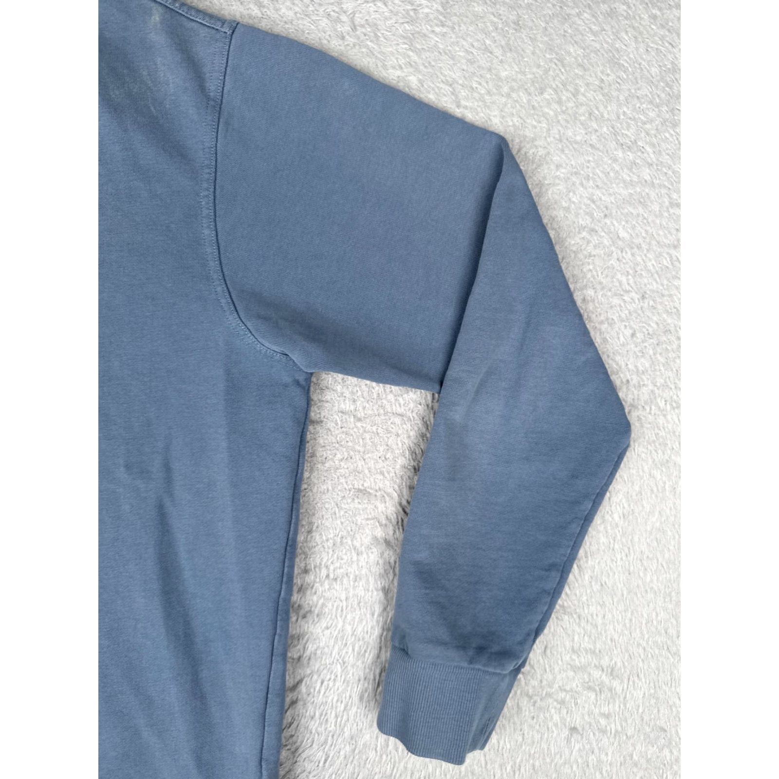 Patagonia Patagonia Sweatshirt Mens Medium Blue Patch Logo Crewneck Jersey Pullover Size US M / EU 48-50 / 2 - 2 Thumbnail