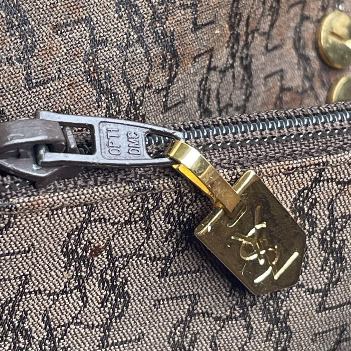 Yves Saint Laurent Vintage Yves Saint Launrent Off White/Tan Leather Crossbody Size ONE SIZE - 9 Thumbnail