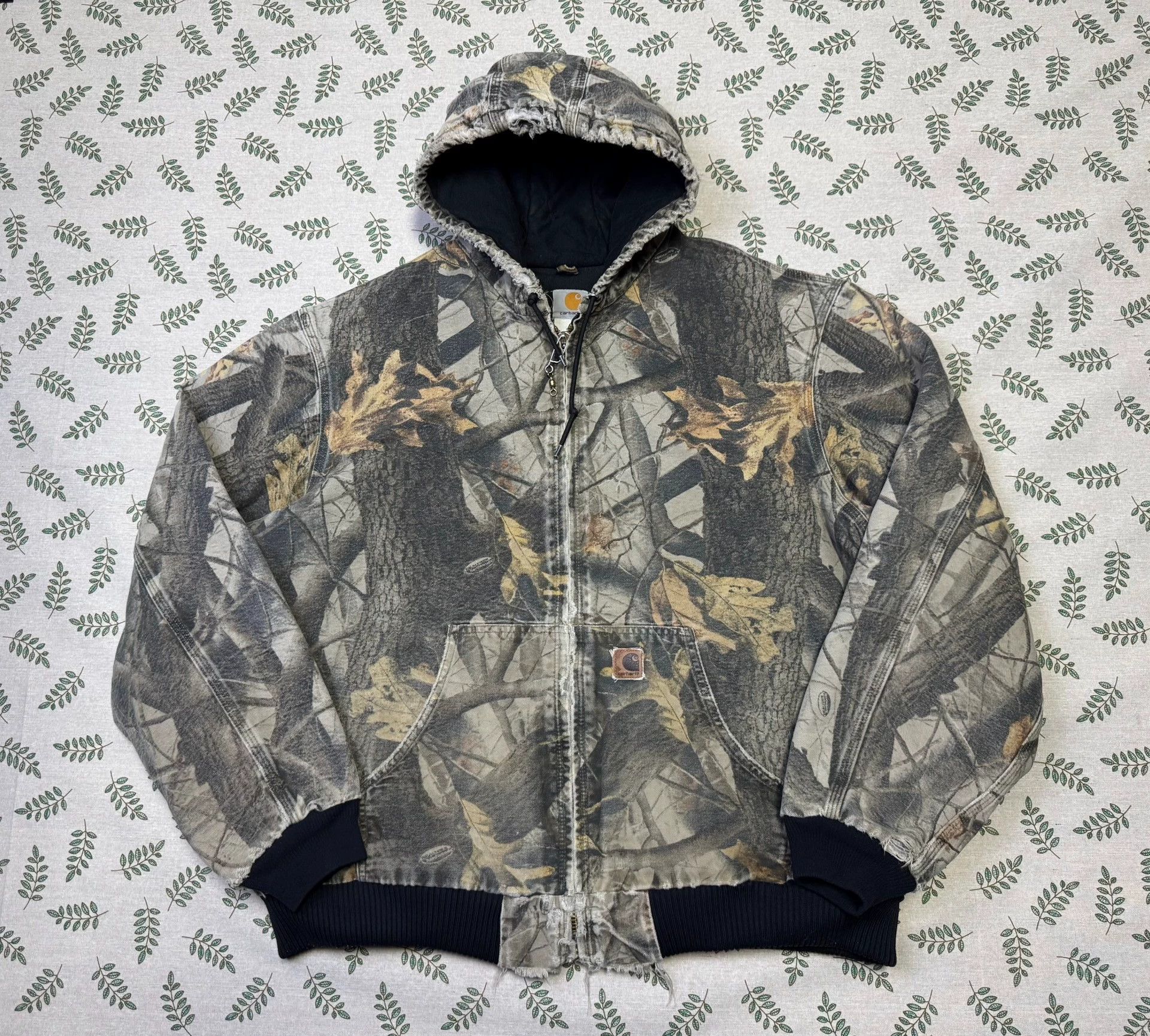 Carhartt Vintage Carhartt J143 CMO Camo 2XLT Hooded Work Jacket Size US XXL / EU 58 / 5 - 2 Thumbnail