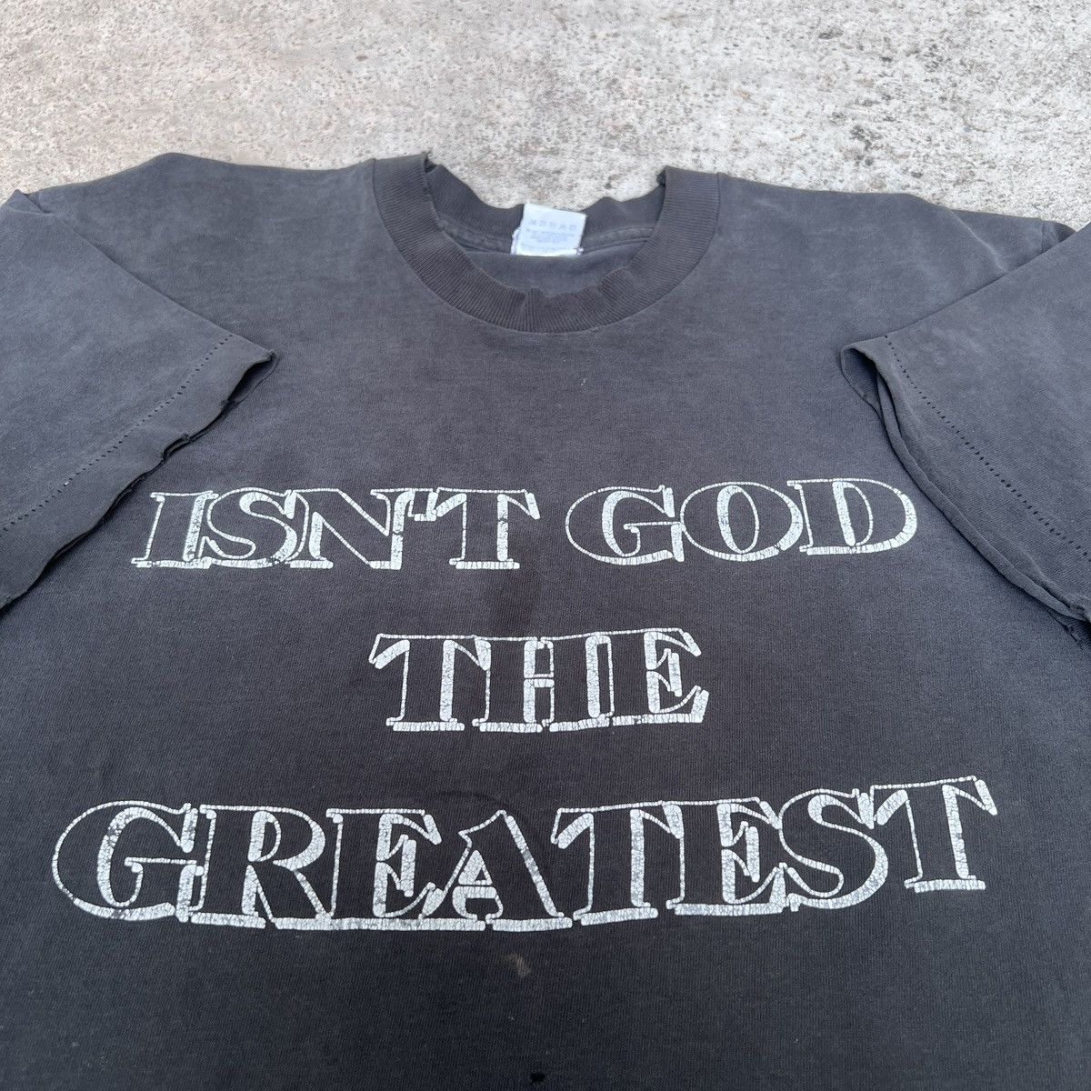 Vintage Vintage 90s ISN'T GOD THE GREATEST JESUS Tee Thrashed Faded Size US L / EU 52-54 / 3 - 9 Thumbnail