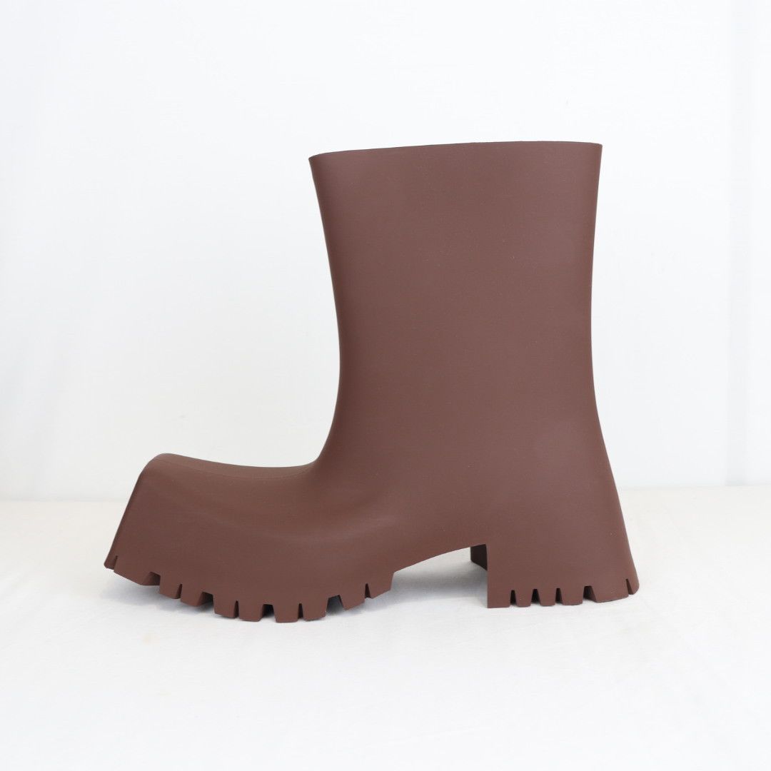Balenciaga o1rshd1 Q:4 / Trooper Rubber Boots in Coffee Brown Size US 9 / EU 42 - 16 Thumbnail