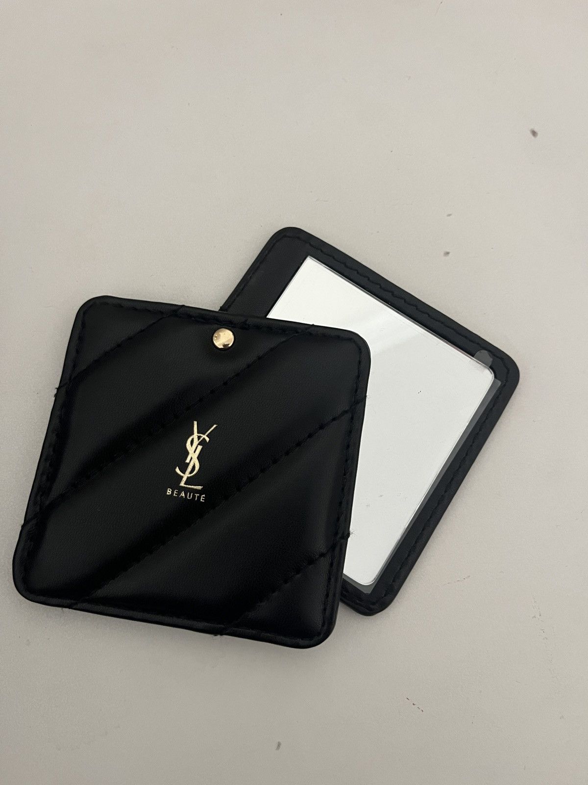 Saint Laurent Paris × Yves Saint Laurent Yves Saint Laurent mirror Size ONE SIZE - 2 Thumbnail