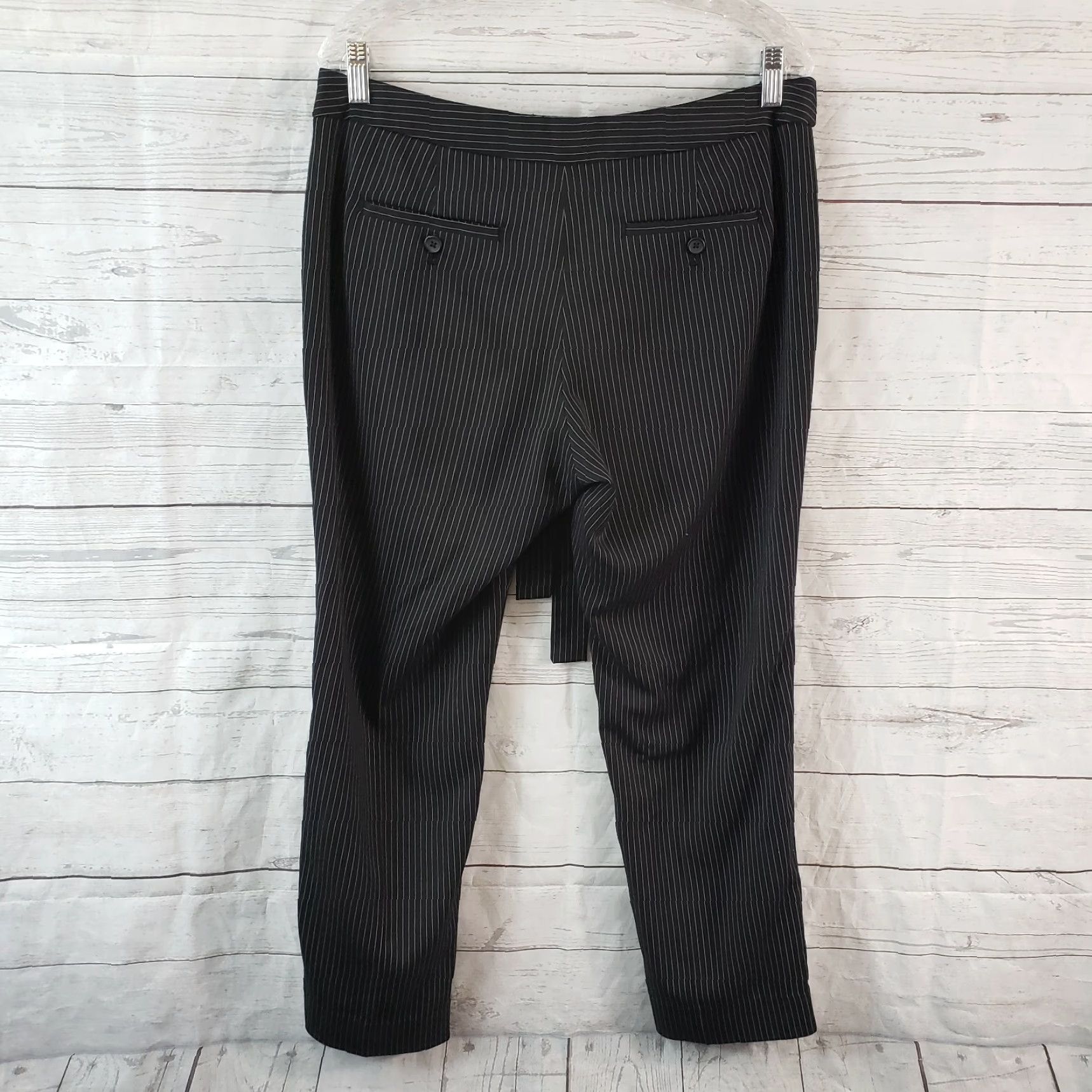 Banana Republic Banana Republic Women Cropped Pants Sz 10 Black White Pin Stripe Belted Avery Size 32" / US 10 / IT 46 - 3 Thumbnail