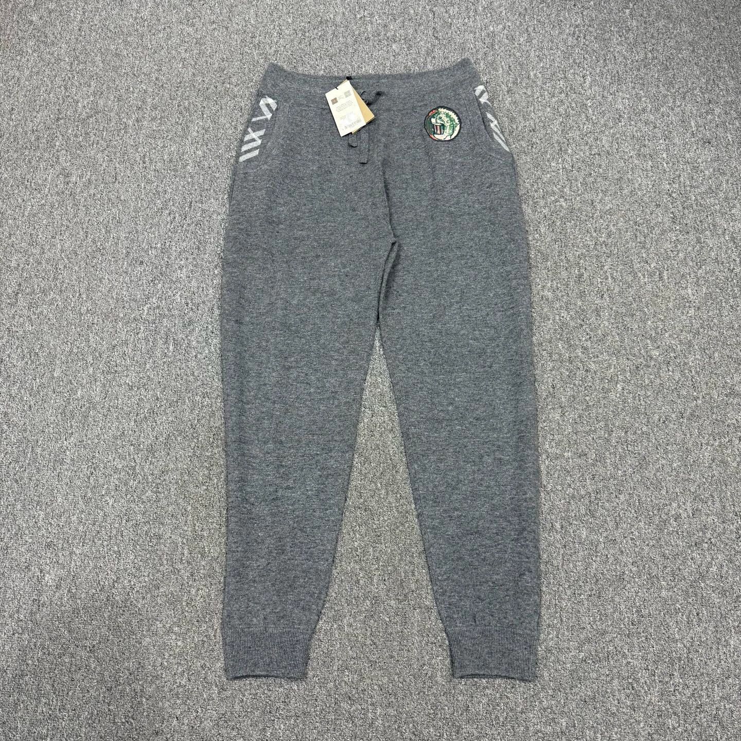 Burberry Burberry gray cashmere pants XL unworn with tags Size US 42 / EU 58 - 1 Thumbnail