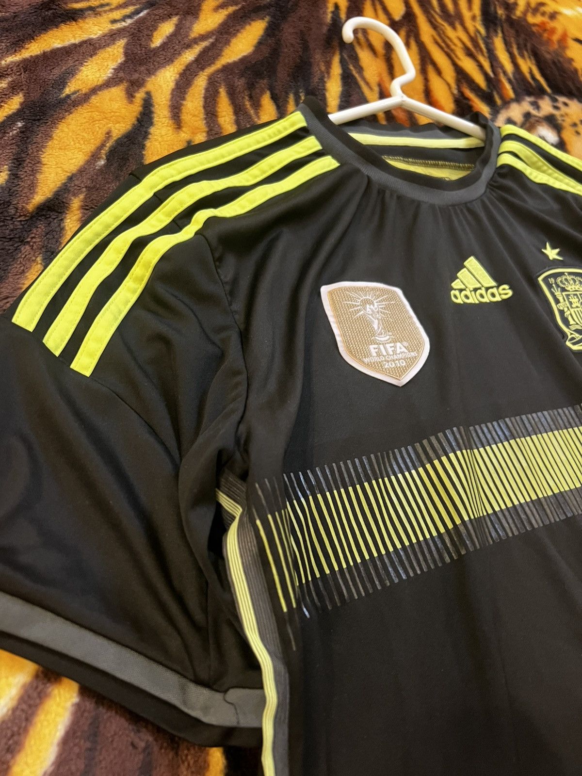 Adidas Adidas 2013/2024 Spain Jersey Soccer Jersey Size US M / EU 48-50 / 2 - 5 Thumbnail