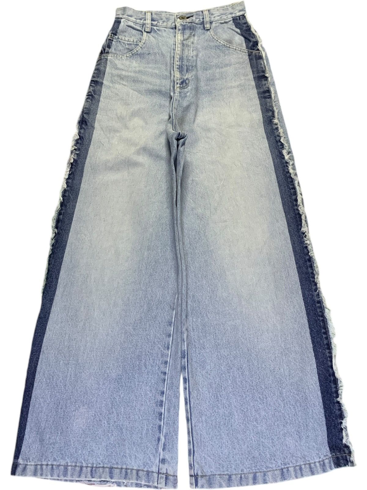 Japanese Brand Vintage Japanese Brand Light Wash Distress Wide Leg Jeans Size 25" / US 0 / IT 36 - 1 Thumbnail