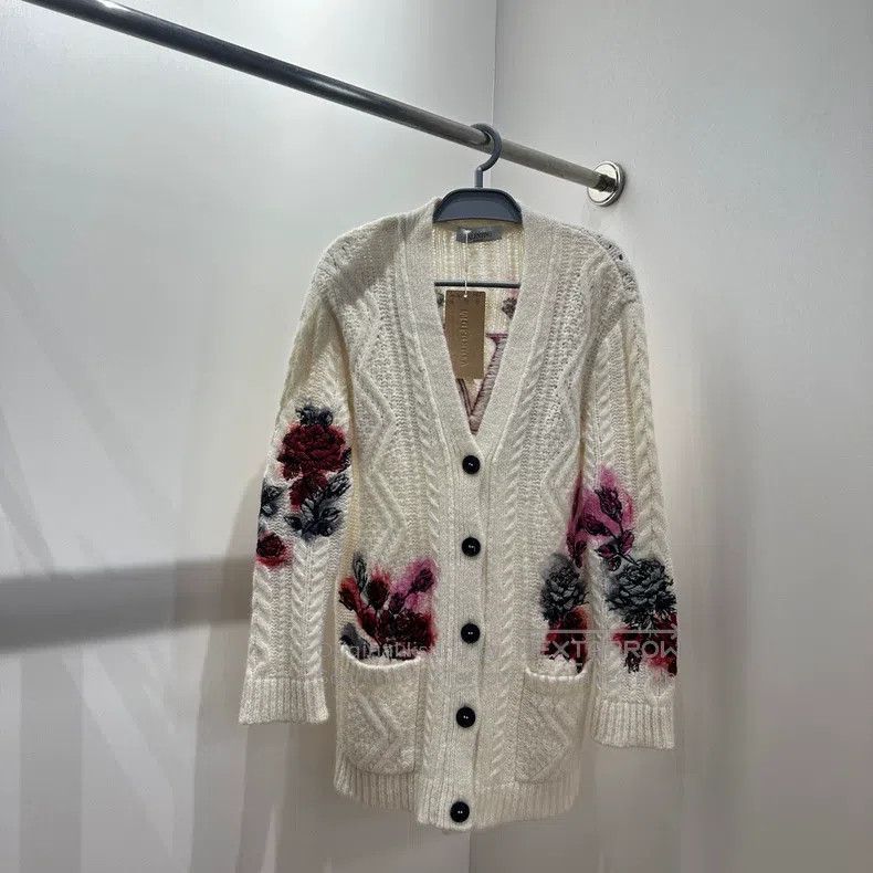 Valentino Valentino Floral embroidered logo alpaca knitted cardigan Size XXS / US 00 / IT 34 - 2 Thumbnail