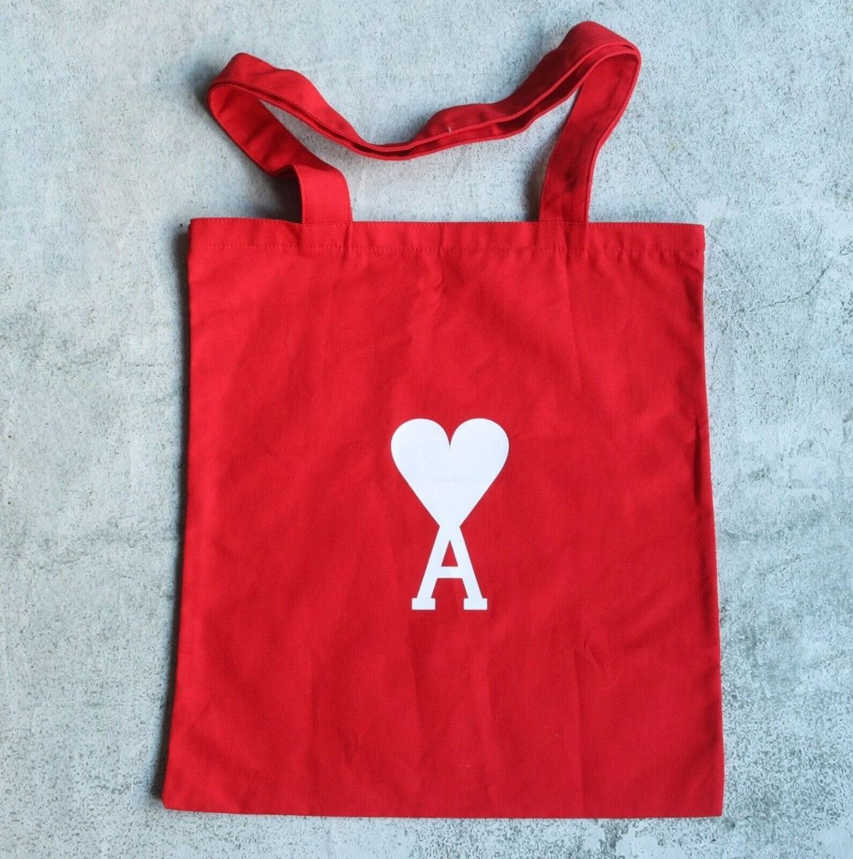 Sitemapcdatahttpsfoowindecoocomtote Bag Ami Vogue