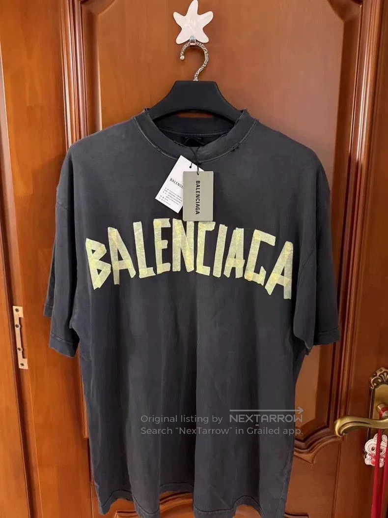 Balenciaga Balenciaga Tape Short Sleeve T. Size US S / EU 44-46 / 1 - 1 Thumbnail