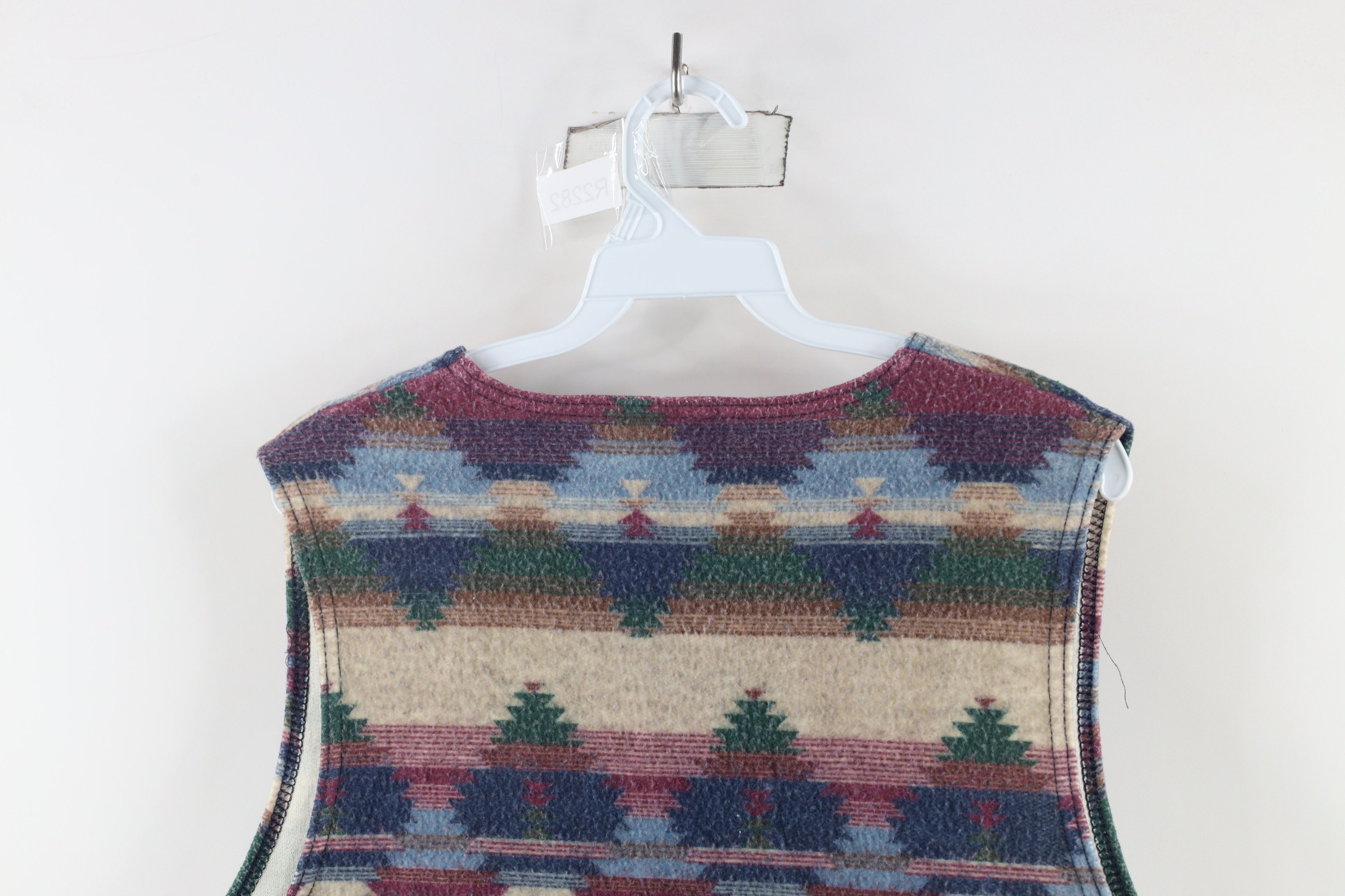 Vintage Vintage 90s Streetwear Fringed Blanket Vest Jacket USA Size L / US 10 / IT 46 - 10 Thumbnail