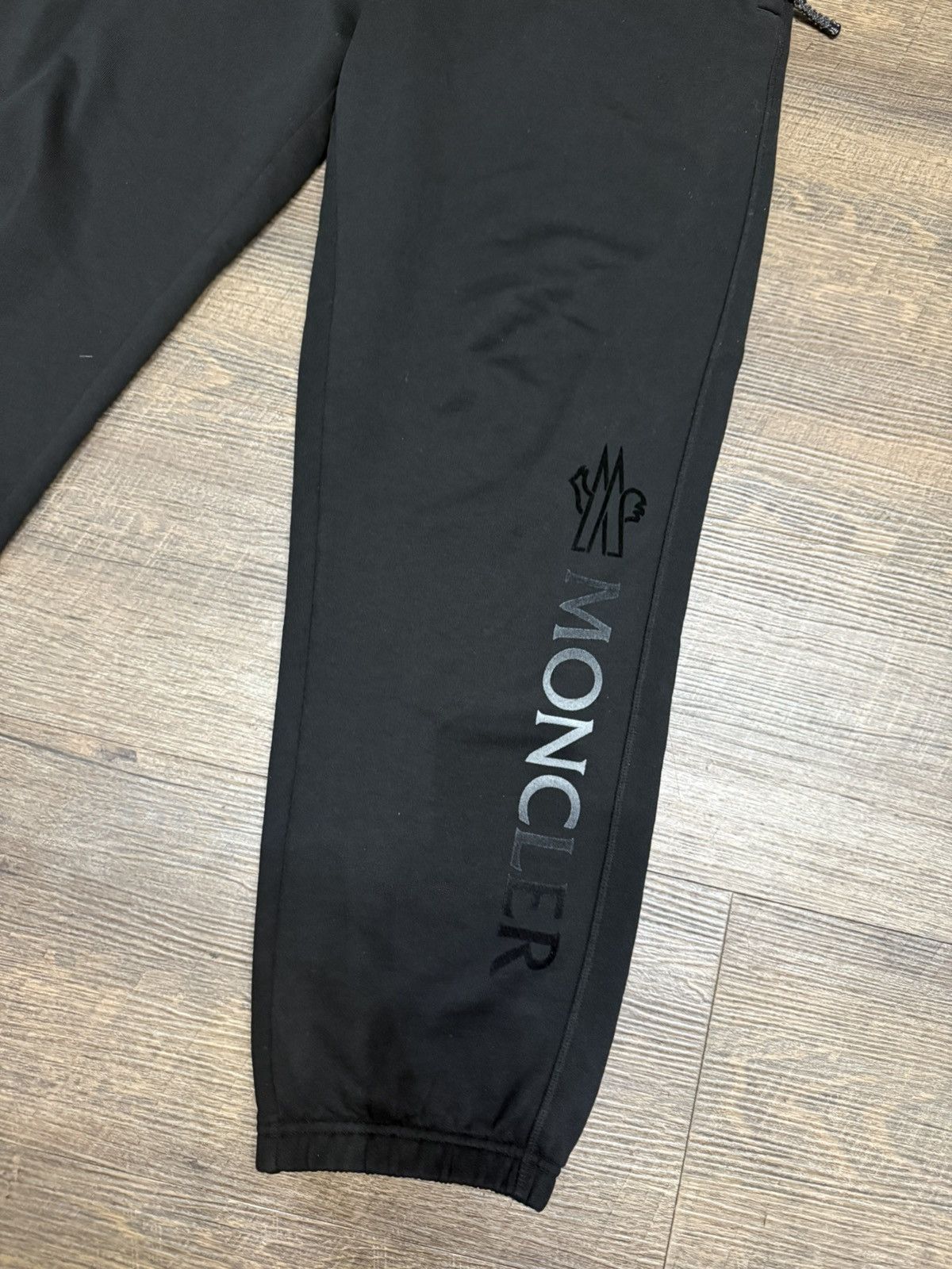 Moncler New Moncler Sweatpants Black Size Large Size US 34 / EU 50 - 2 Thumbnail