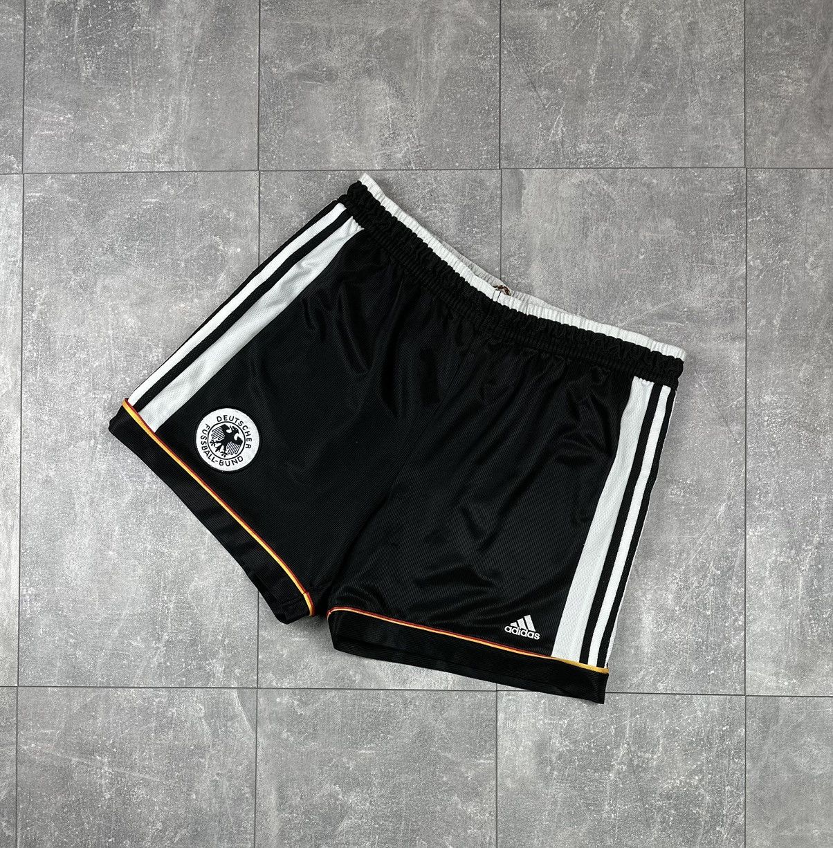 Adidas Adidas National Team Deutscher Fussball-Bund 1996/98 Short Size US 34 / EU 50 - 1 Thumbnail