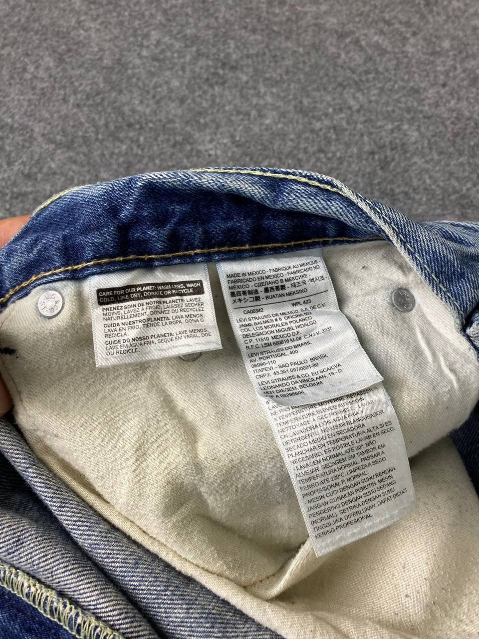 Levi's levis 559 relaxed straight fit distressed denim Size US 42 / EU 58 - 11 Thumbnail