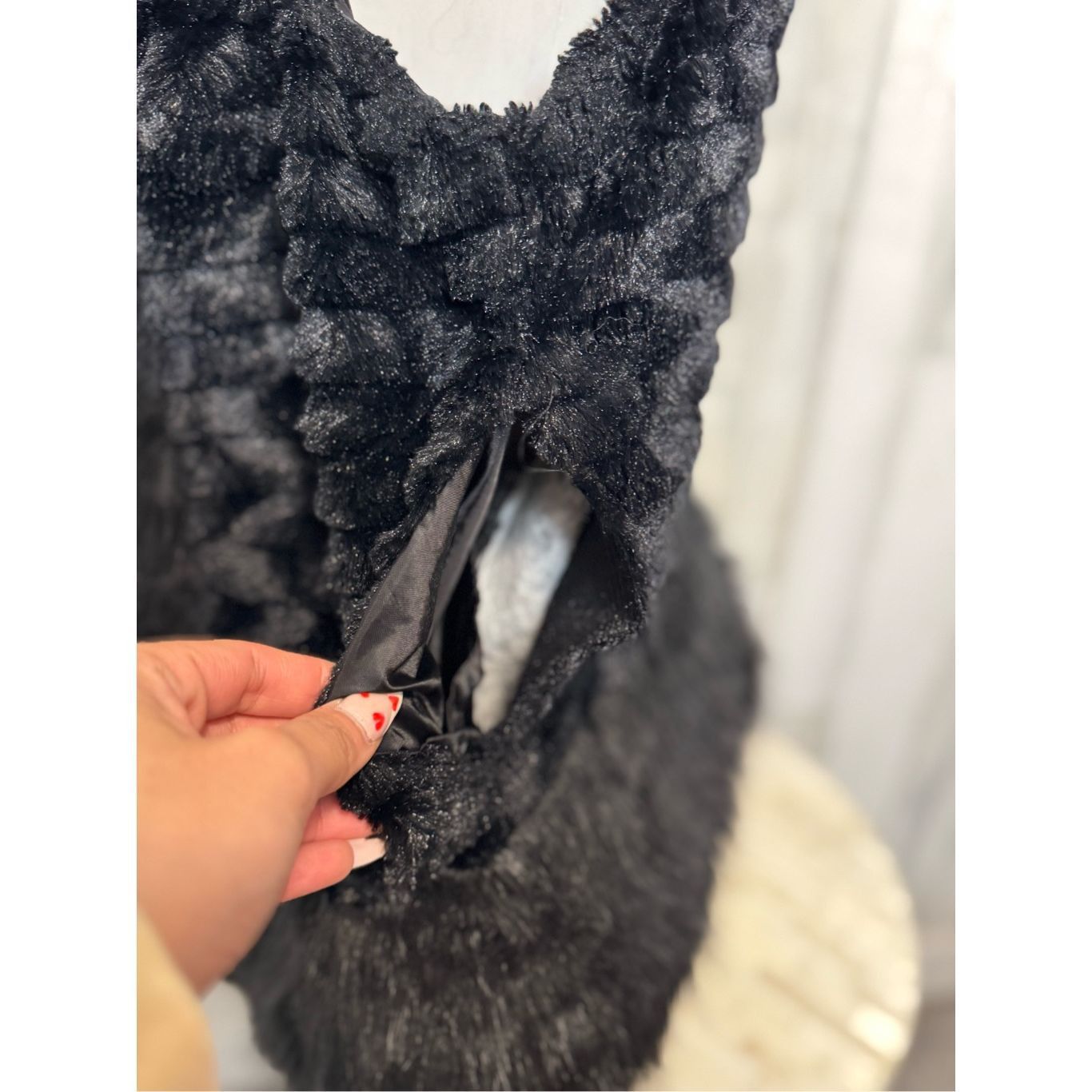 Other Black Faux Fur Vest Women’s Small – Soft Plush Texture, Warm Size S / US 4 / IT 40 - 5 Thumbnail
