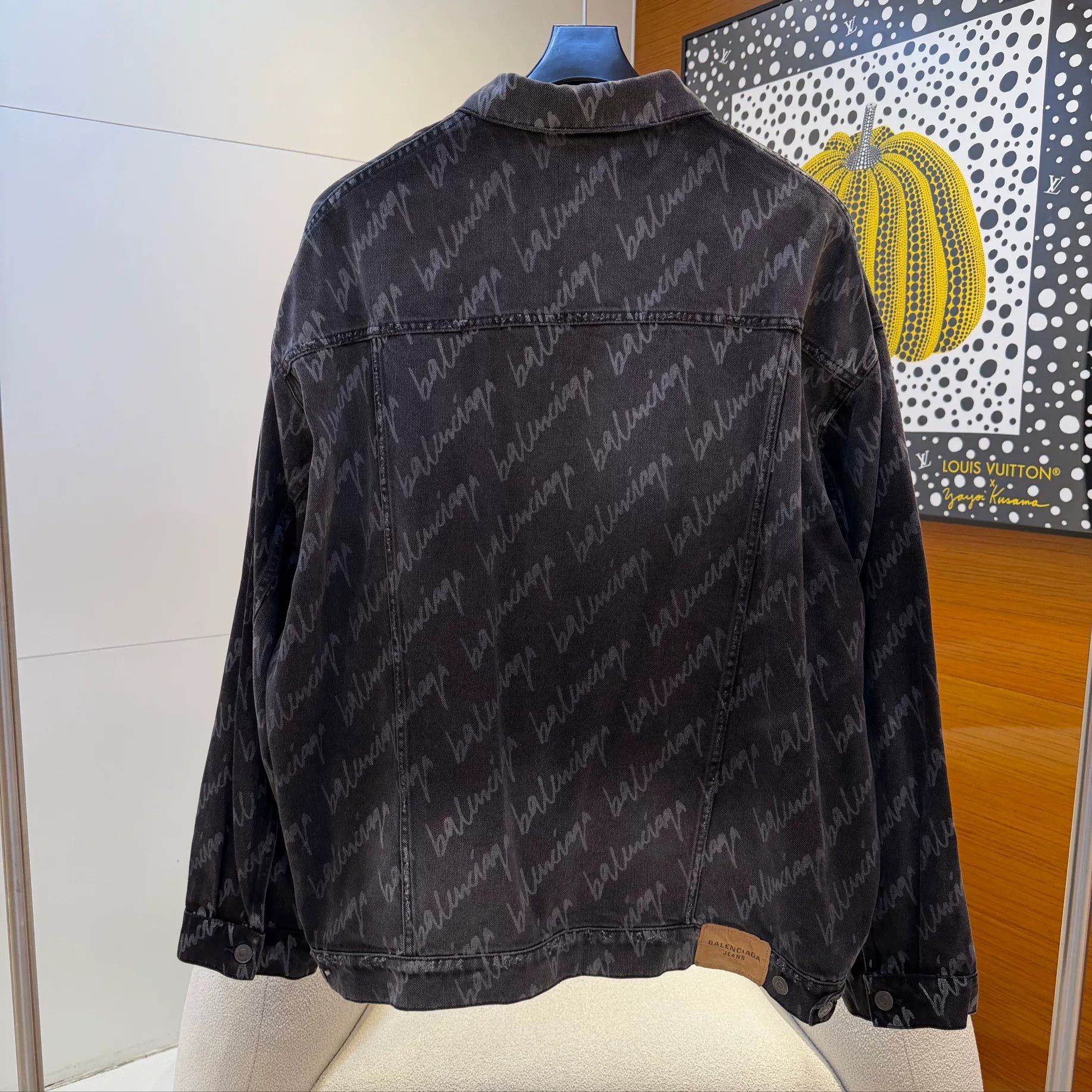 Balenciaga balenciaga oversized logo denim jacket Size US L / EU 52-54 / 3 - 3 Thumbnail