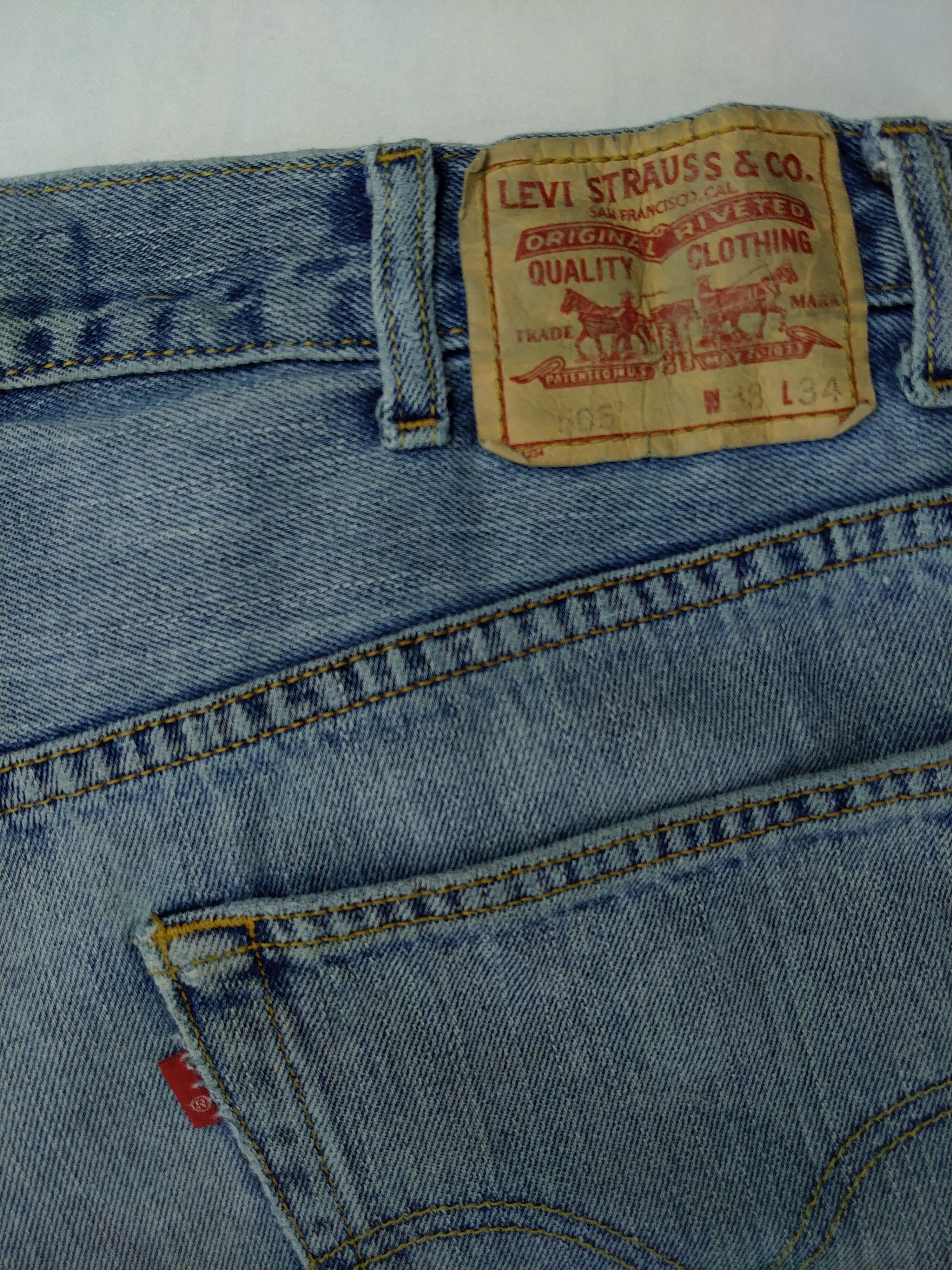 Levi's Faded Blue Vintage Levi's 505 Jeans 37x34.5 Denim -JN1022 Size US 37 - 8 Thumbnail