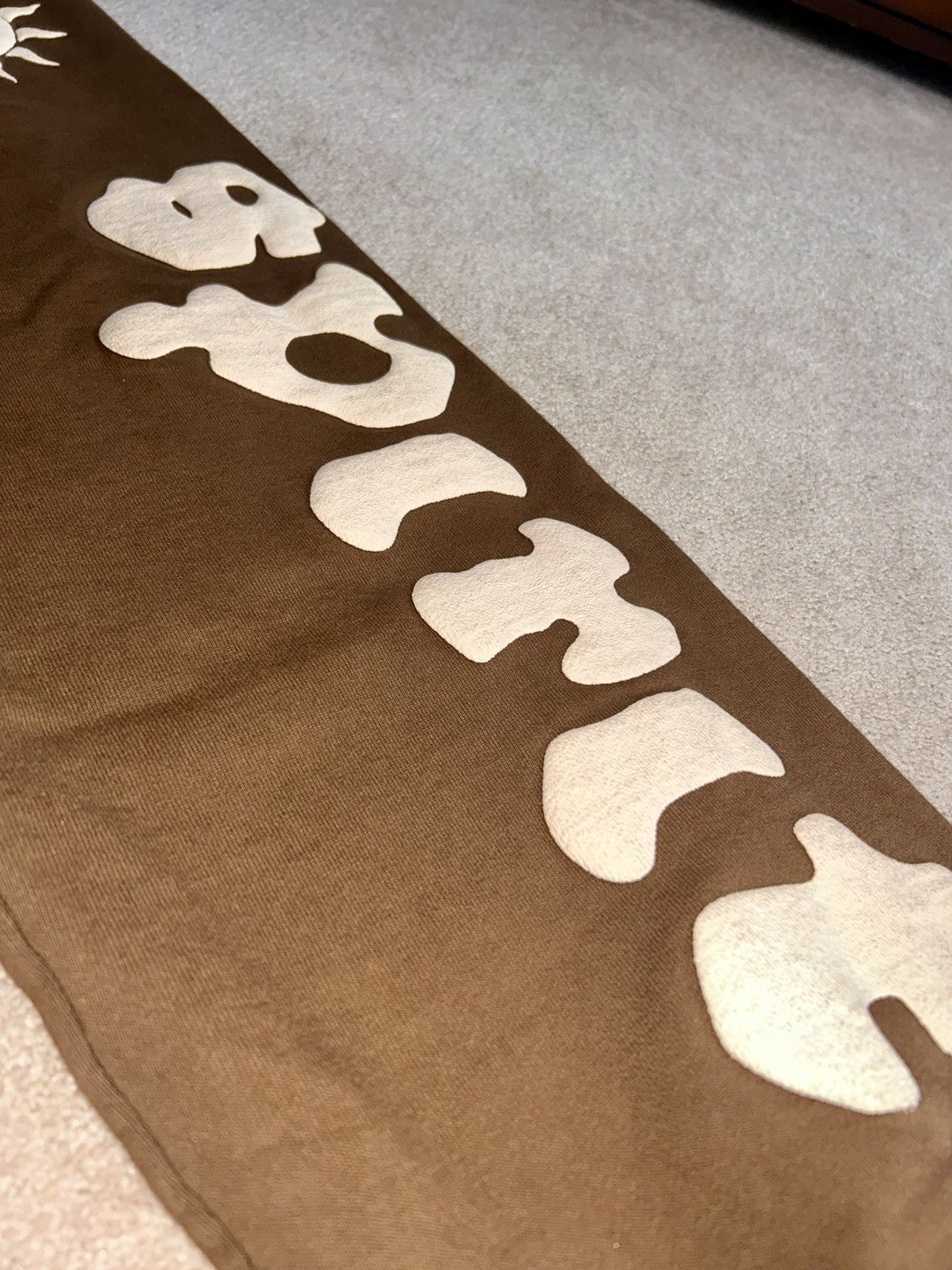 Siberia Hills Siberia Hills Spiritual Children brown puff print sweatpants Size US 34 / EU 50 - 2 Thumbnail
