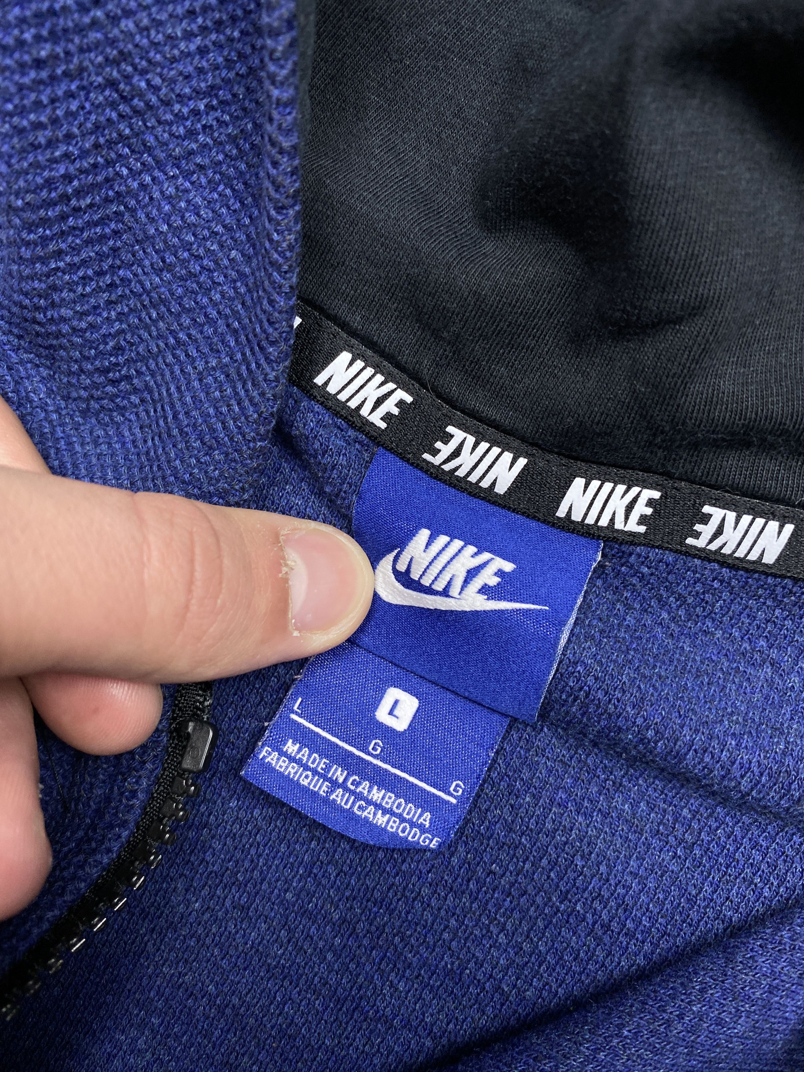 Nike Nike Vintage Mens Zip Hoodie Y2K Size US L / EU 52-54 / 3 - 5 Thumbnail