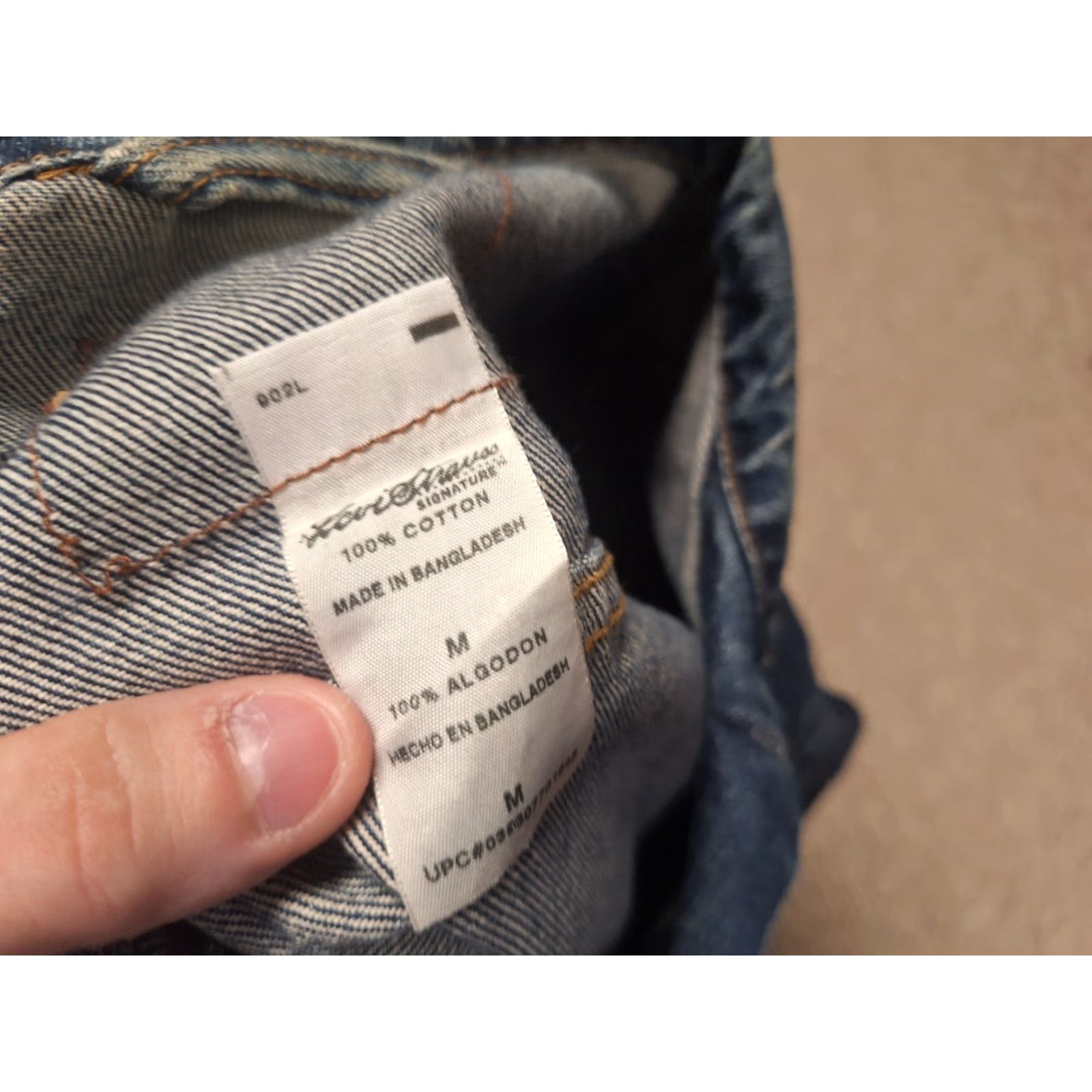 Levi's VINTAGE Levi's Denim Trucker Jacket Men Medium Blue 00s Signature Regular Short Button Collar Size US M / EU 48-50 / 2 - 2 Thumbnail