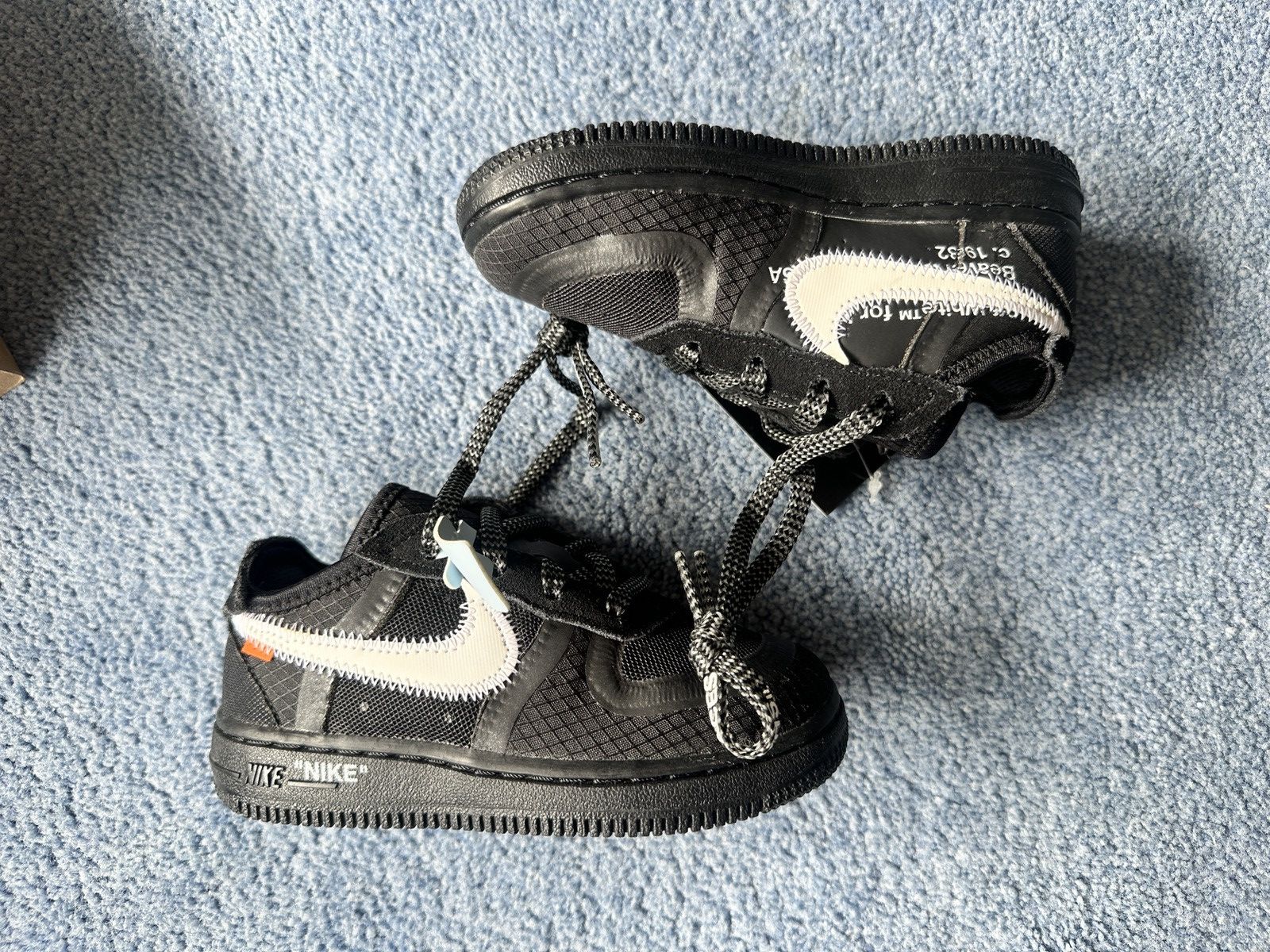 Nike × Off-White Nike x Off-White Air Force 1 Td 9C Size US 5 / EU 37 - 1 Thumbnail