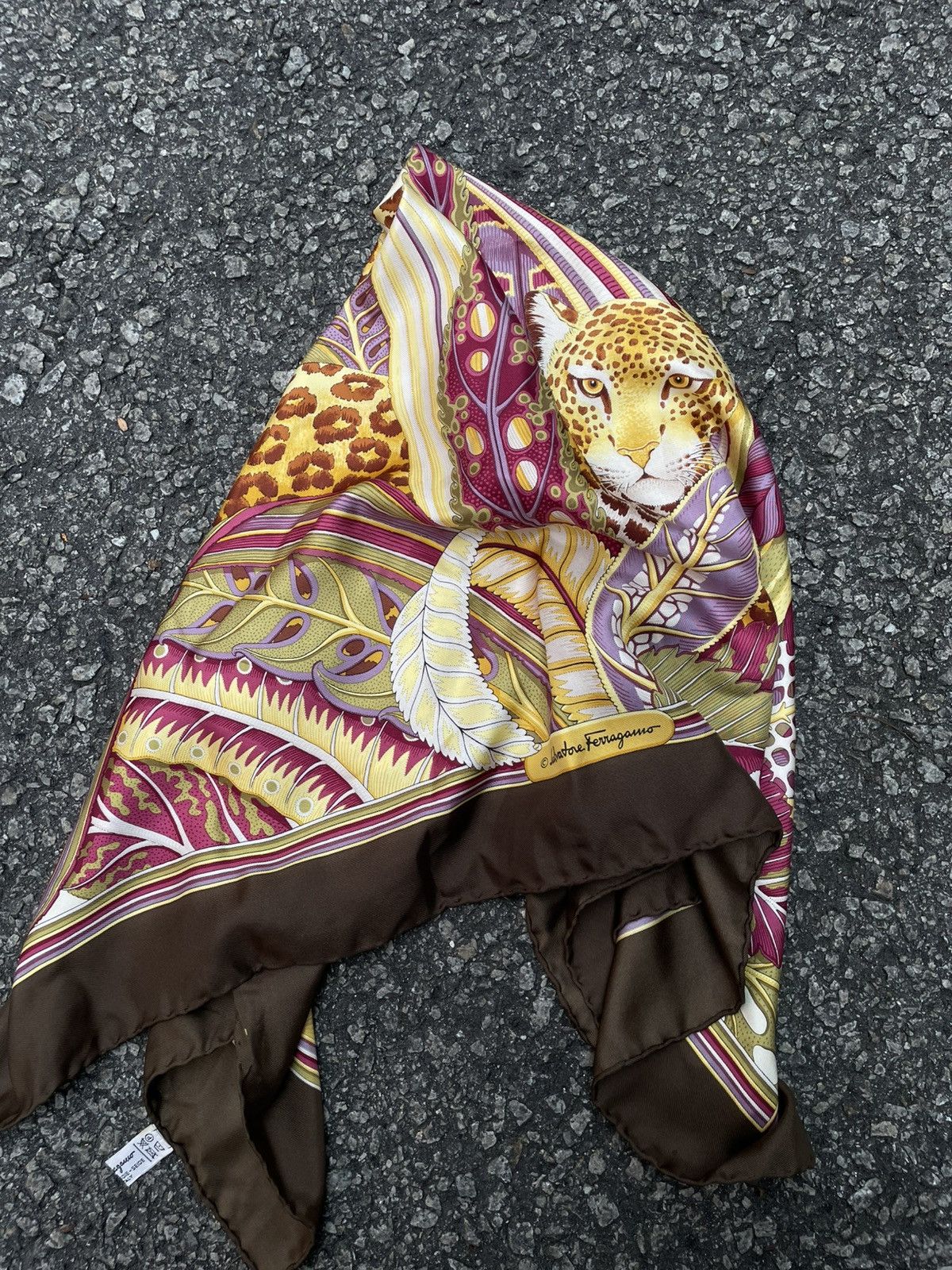 Salvatore Ferragamo Salvatore Ferragamo "Jungle Cats" | Silk Scarf Size ONE SIZE - 12 Thumbnail