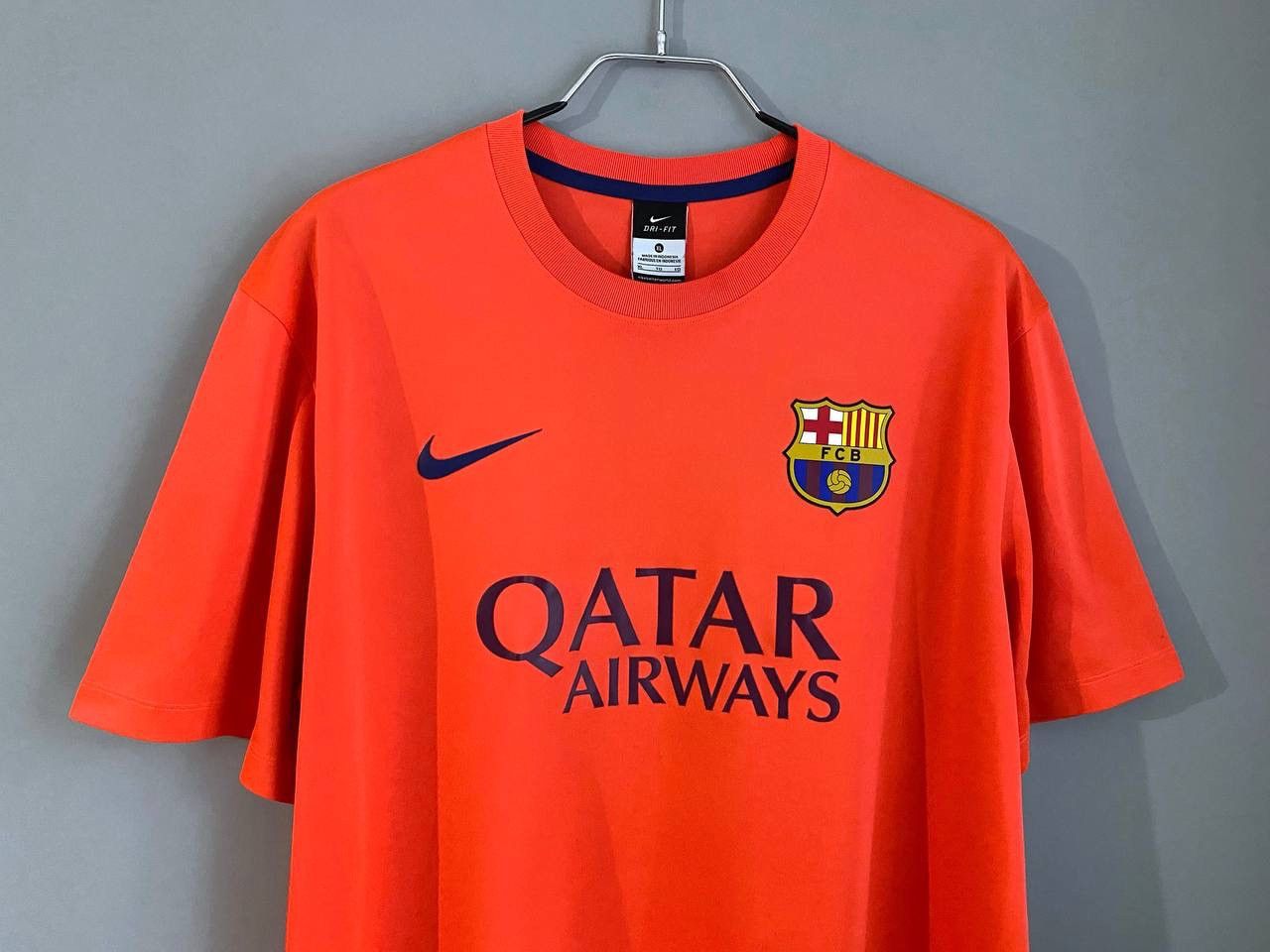 Nike Nike FC BARCELONA 2014/2015 Away Football Soccer Jersey, XL Size US XL / EU 56 / 4 - 3 Thumbnail