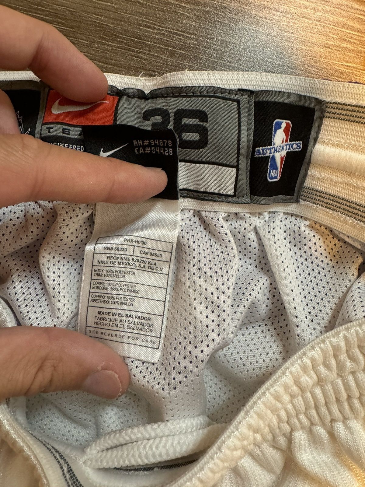 Nike Toronto Raptors Nike Shorts NBA Vince Carter Men 36 Size US 36 / EU 52 - 7 Thumbnail