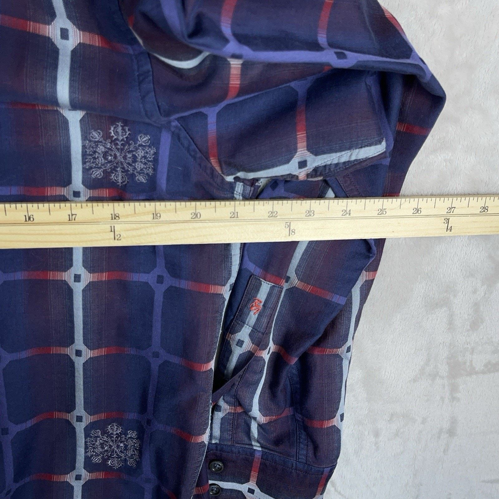 Robert Graham Robert Graham Shirt Embroidered Snowflake Grid Flip Cuff Size US M / EU 48-50 / 2 - 9 Thumbnail