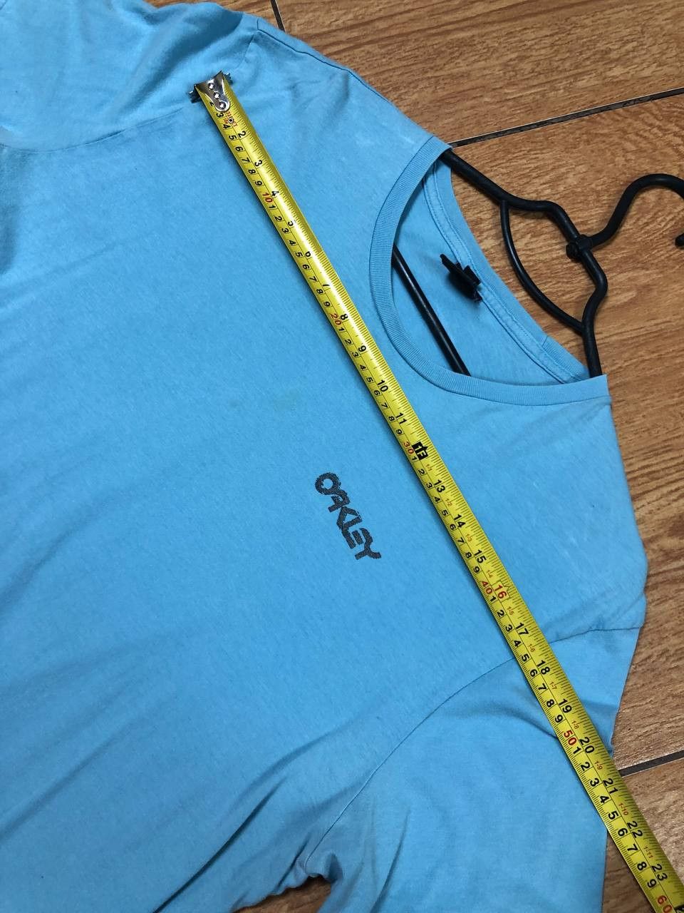 Oakley Vintage Oakley Y2K Logo Short Sleeve T-Shirt Size XL Size US XL / EU 56 / 4 - 12 Thumbnail