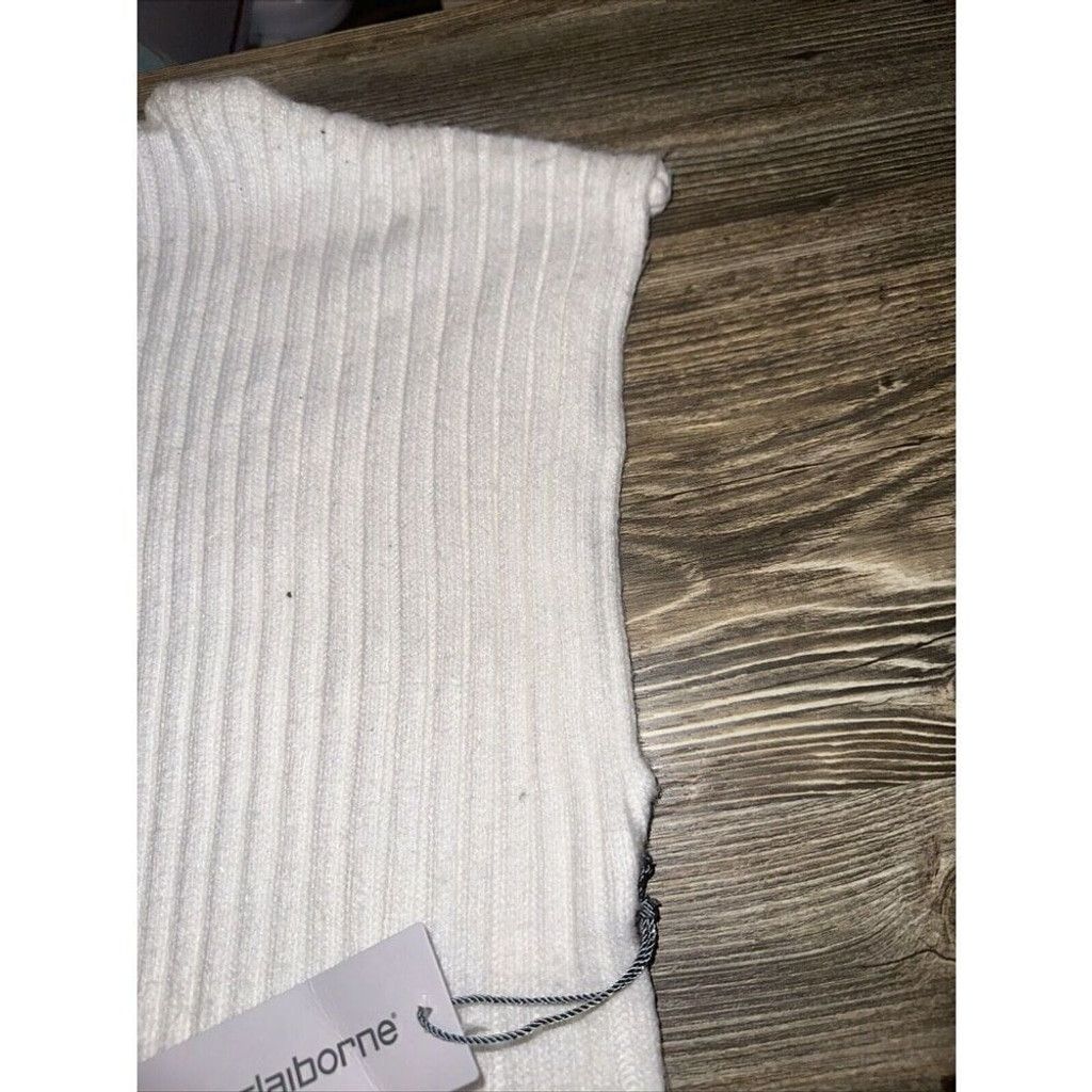 Liz Claiborne Liz Claiborne Crema Sleeveless Turtleneck Sweater. Large. 10 Size L / US 10 / IT 46 - 4 Thumbnail