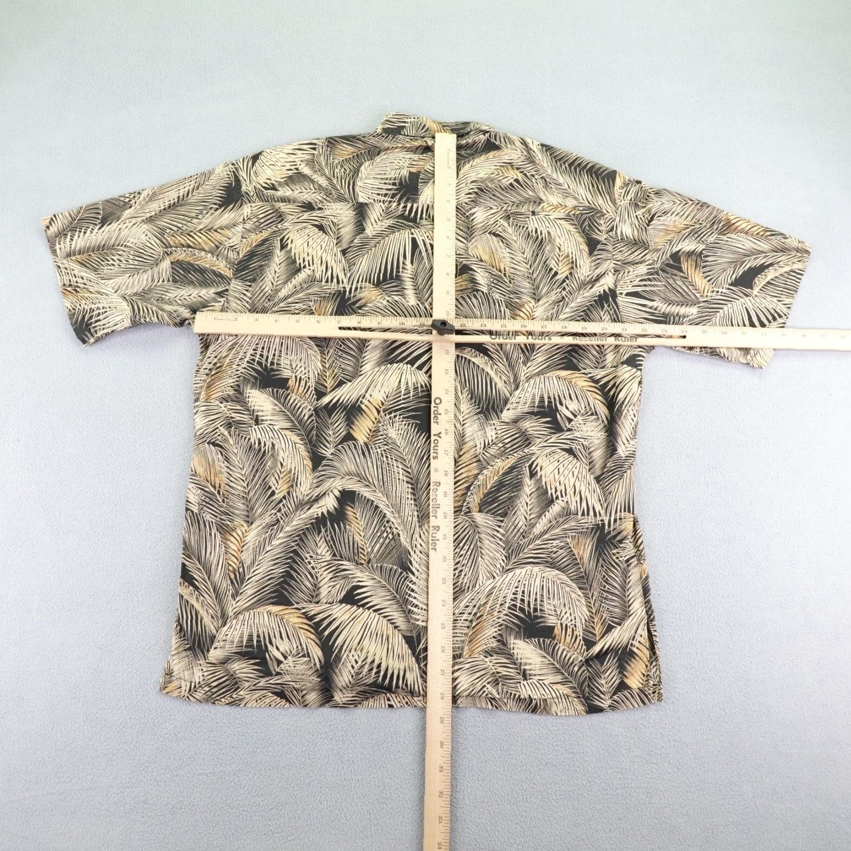 Tori Richard Tori Richard Shirt Mens Medium Beige Tan Hawaiian Aloha Palm Trees Button Camp Size US M / EU 48-50 / 2 - 5 Thumbnail