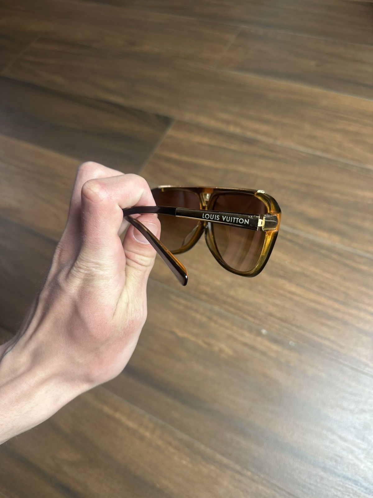 Louis Vuitton Louis Vuitton Mascot Sunglasses Size ONE SIZE - 2 Thumbnail
