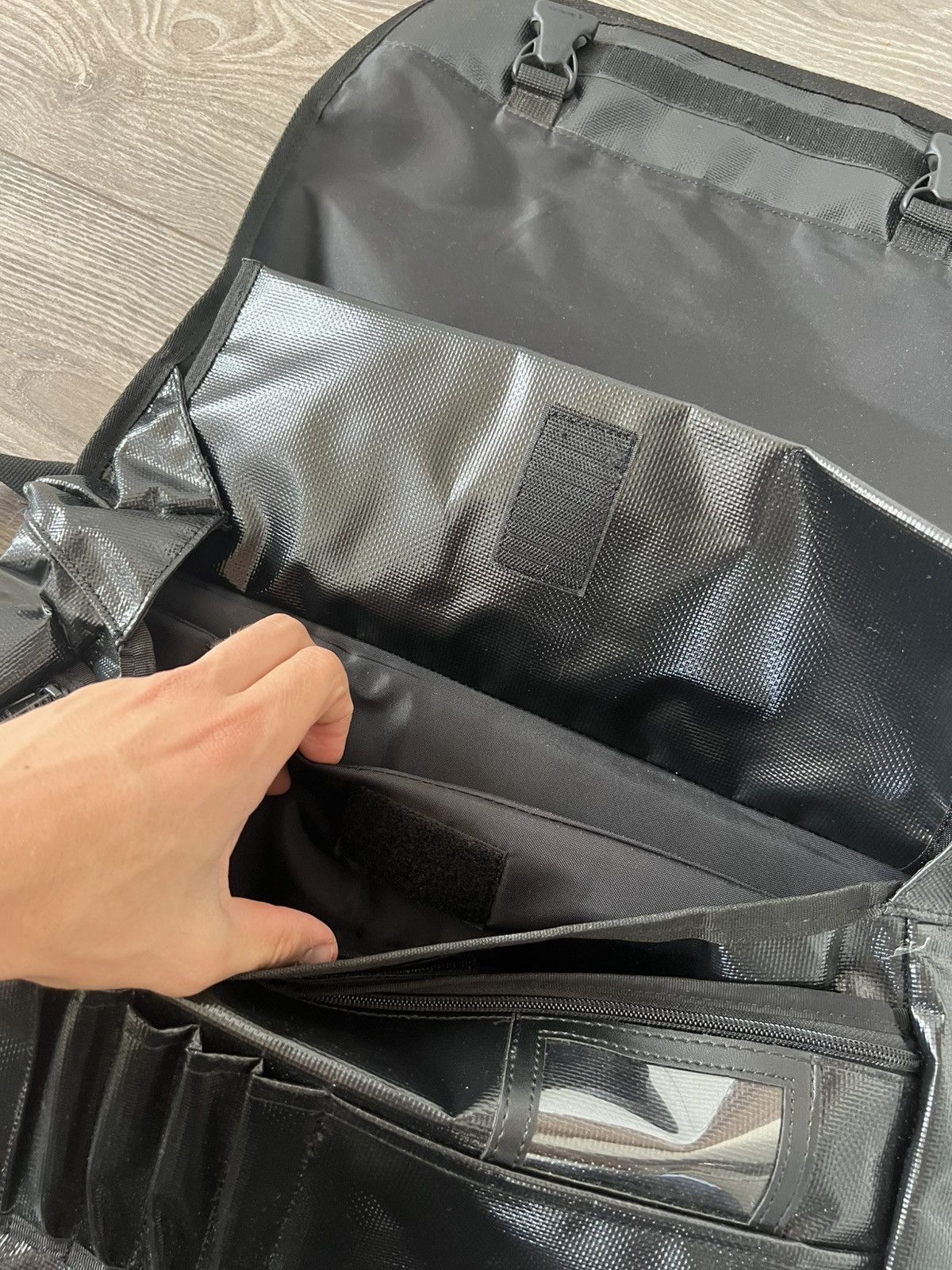 Helly Hansen Helly Hansen Tent Material Waterproof Y2k Rare Freitag Bag Size ONE SIZE - 20 Thumbnail