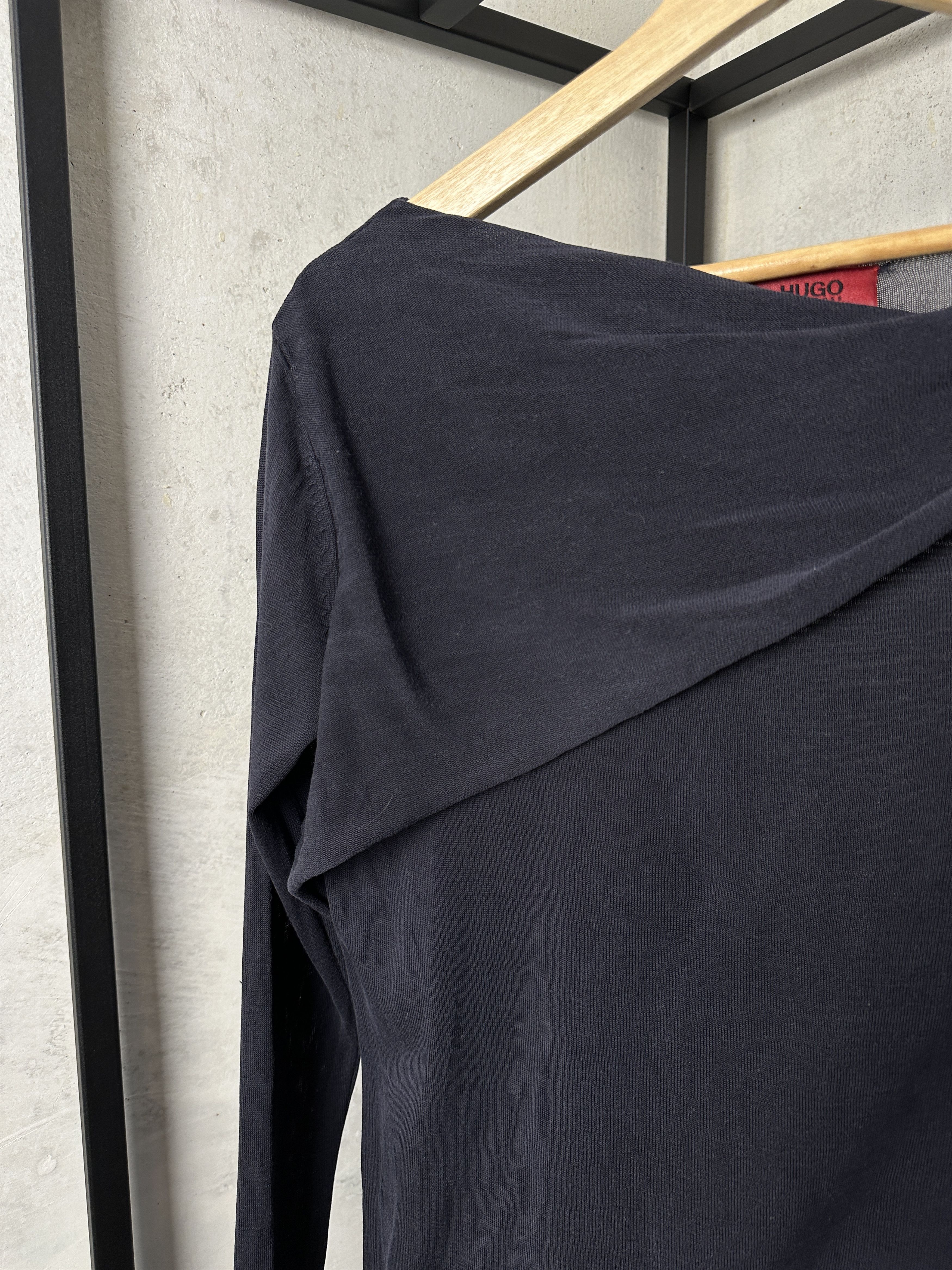 Hugo Hugo Long-Sleeve Top Size S / US 4 / IT 40 - 6 Thumbnail