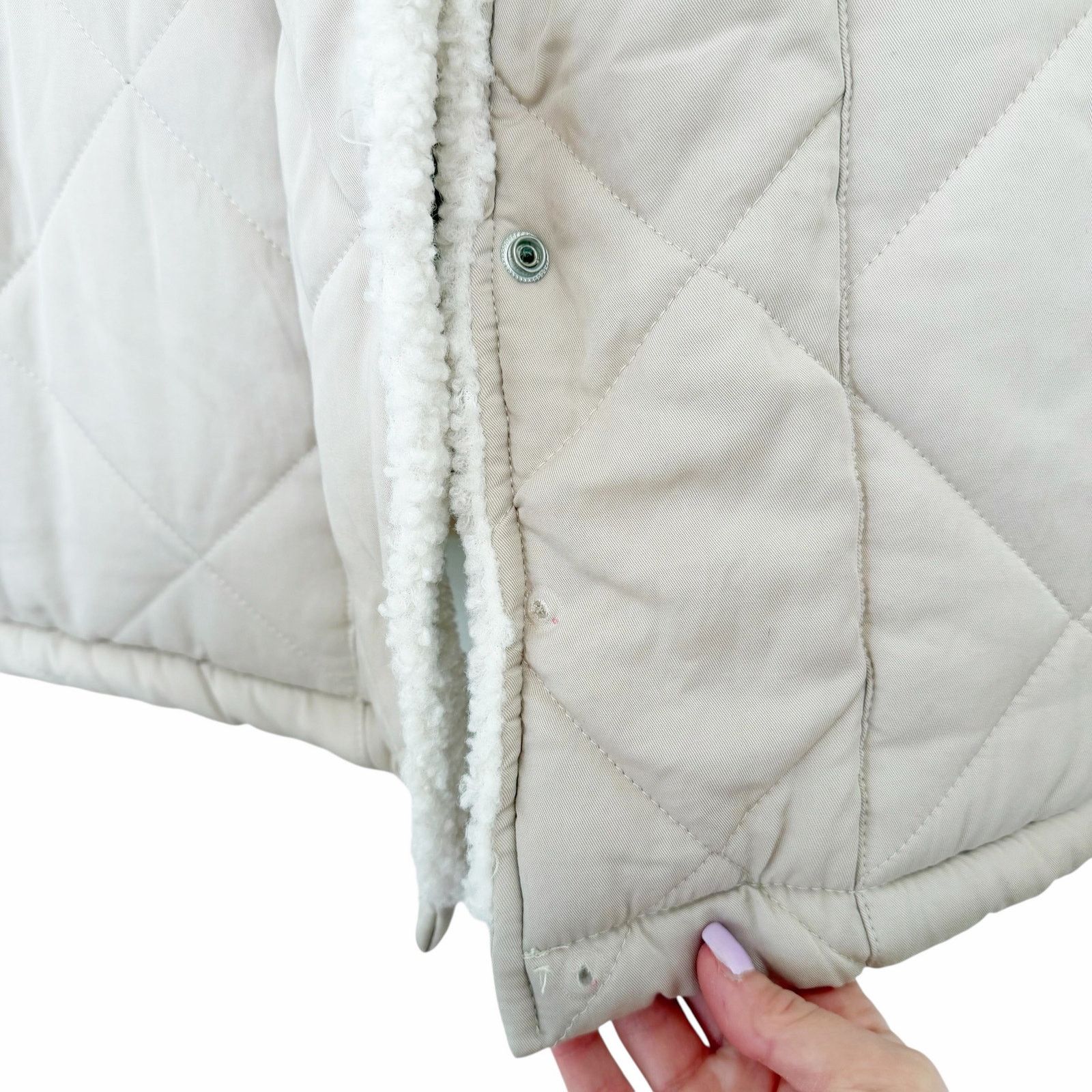 BLANKNYC Blank NYC Cream Warm Hearts Quilted Sherpa Jacket Sz L Size L / US 10 / IT 46 - 3 Thumbnail