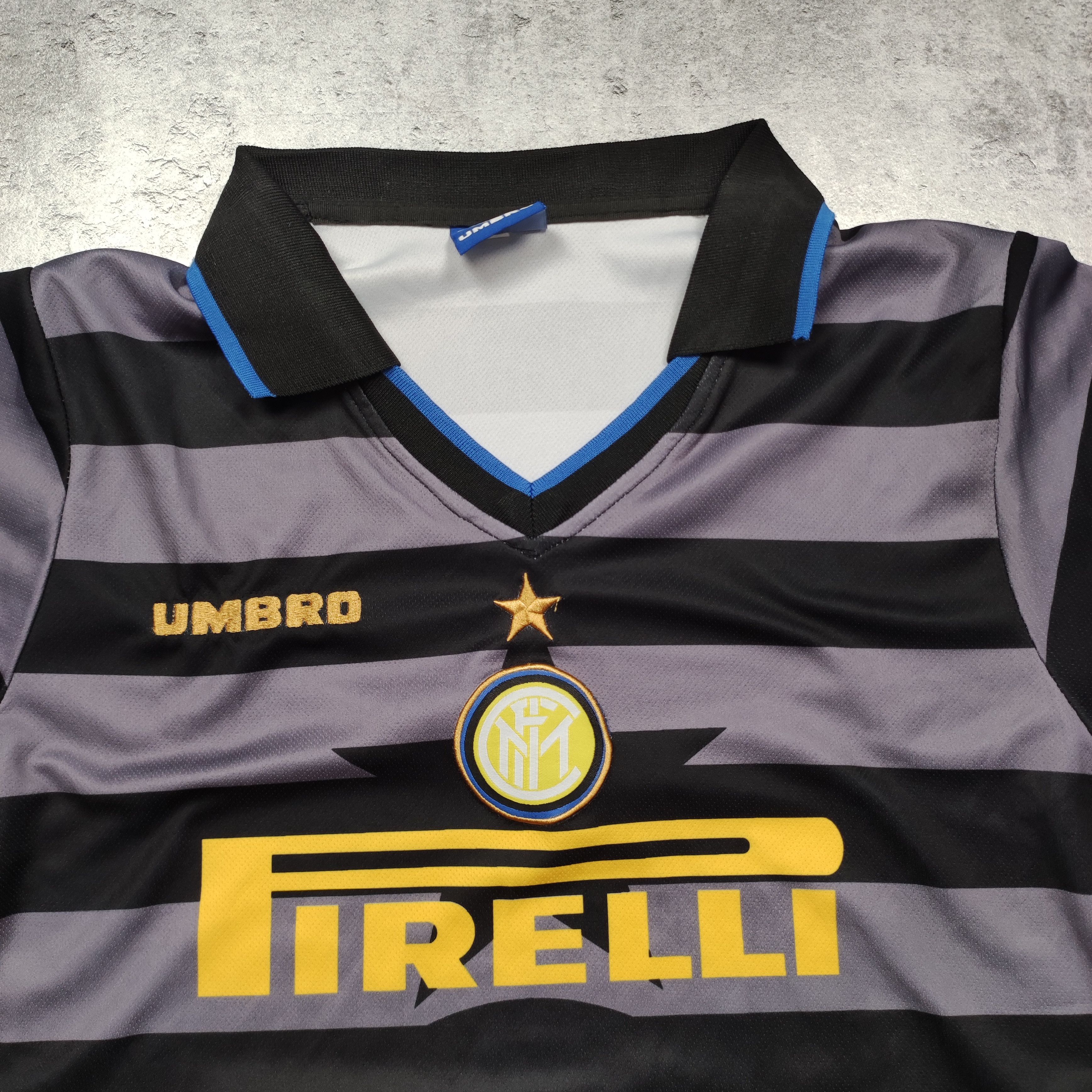Vintage Vintage Retro 1997/98 Third Inter Milan Football Jersey Size US M / EU 48-50 / 2 - 5 Thumbnail