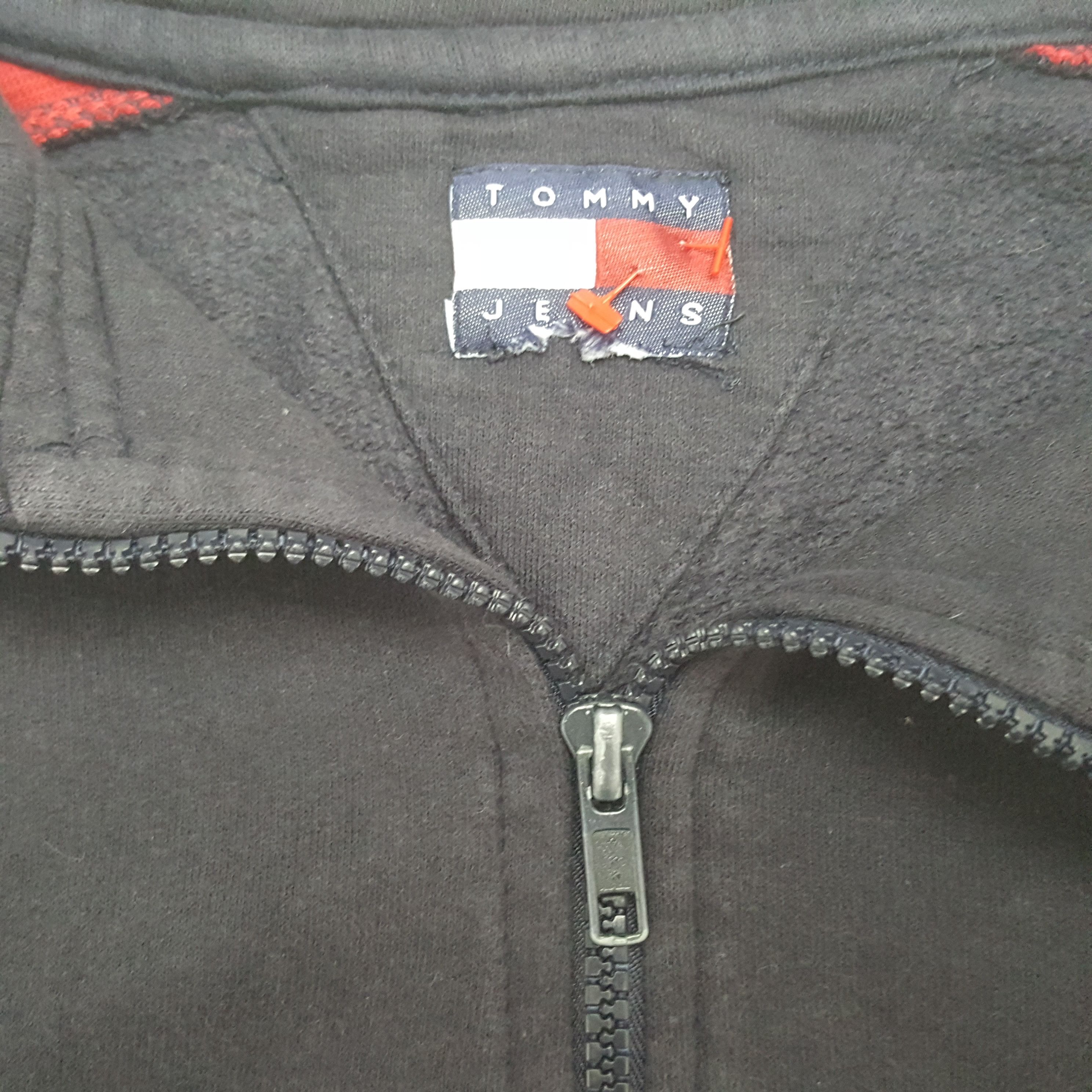 Tommy Hilfiger × Tommy Jeans × Vintage Vintage Tommy Hilfiger Streetwear Half Zipper Jacket Size US XL / EU 56 / 4 - 4 Thumbnail
